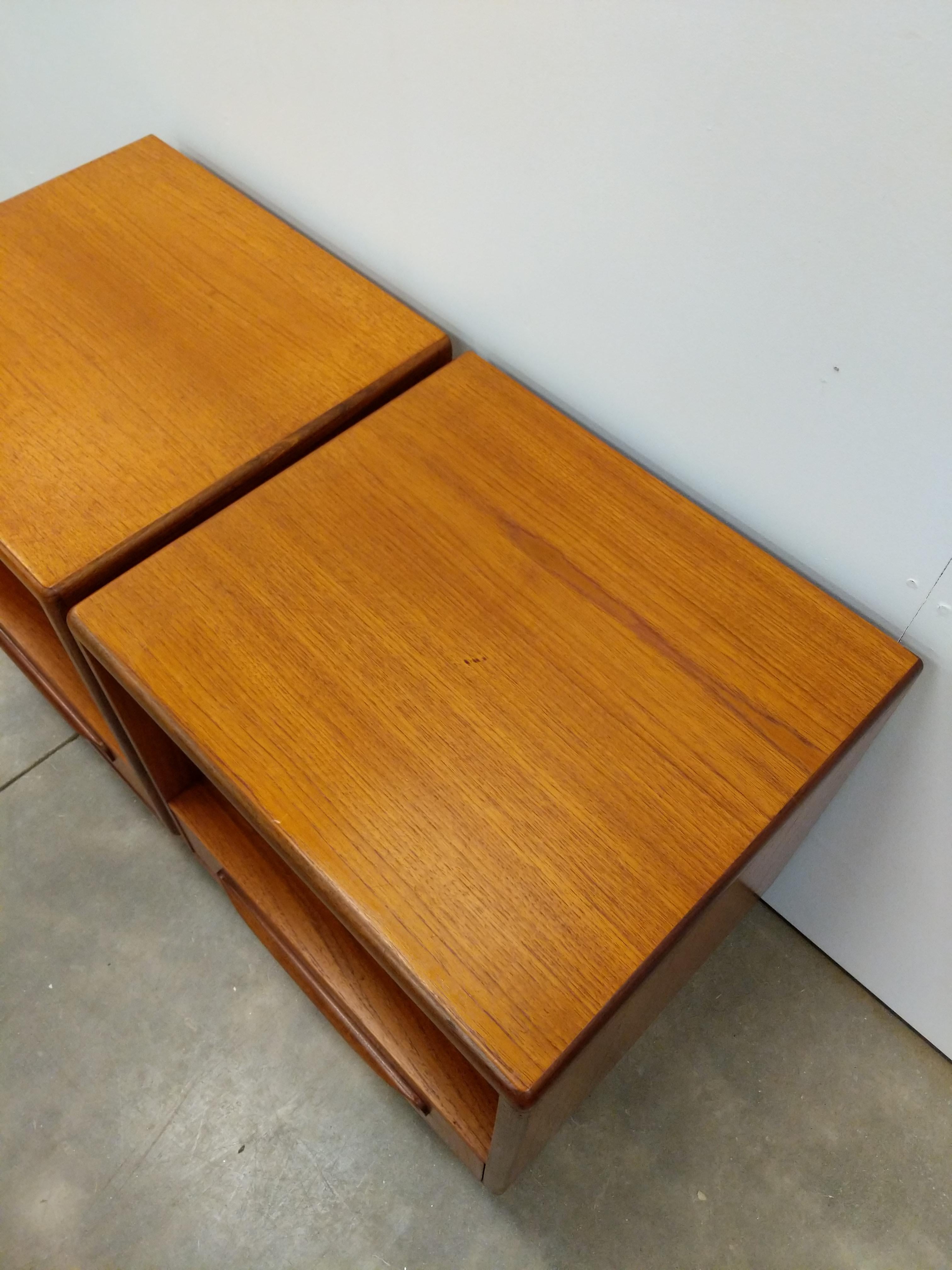 British Pair of Vintage Mid Century Modern Teak Nightstands by G Plan For Sale