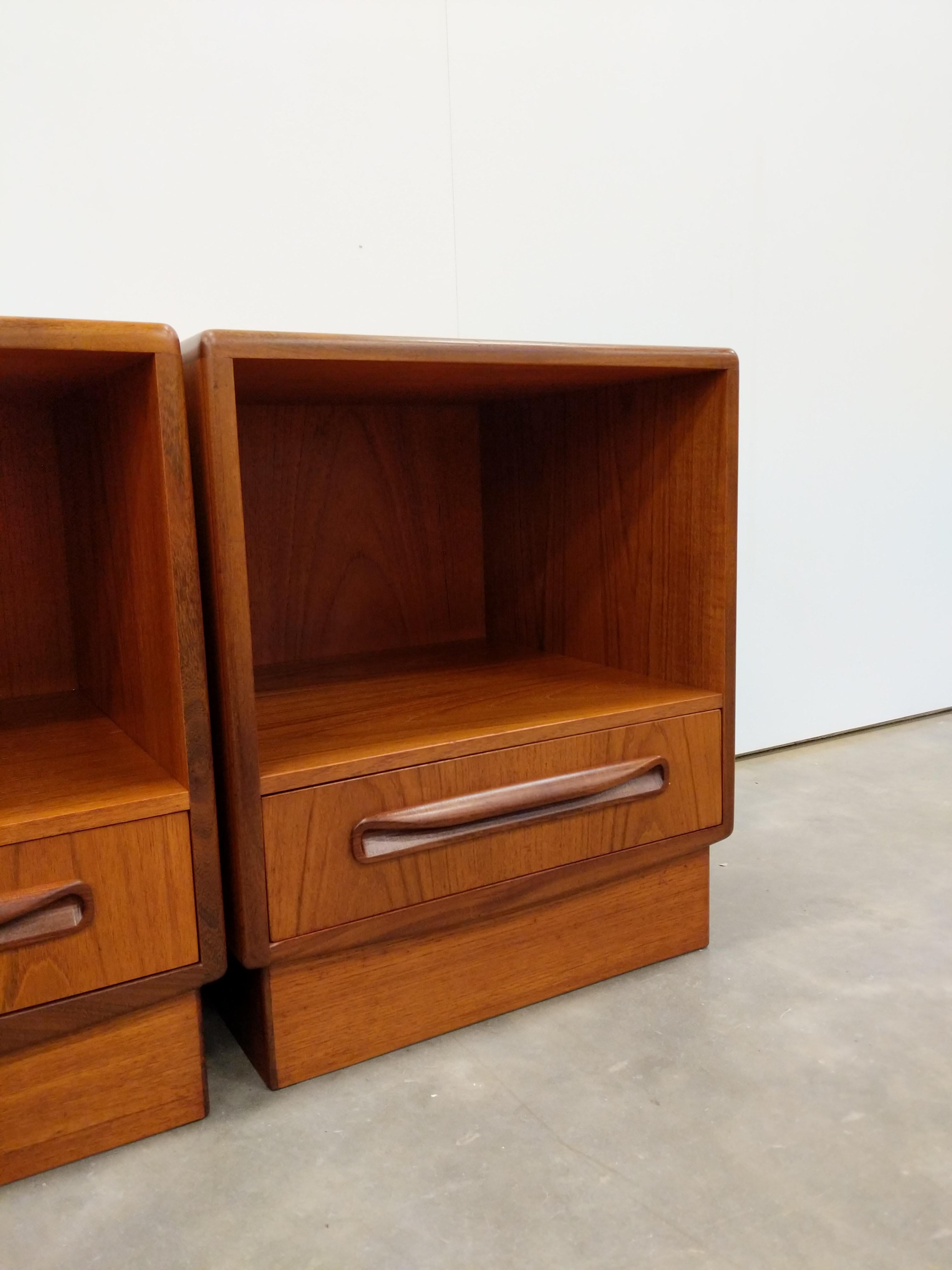 Pair of Vintage Mid Century Modern Teak Nightstands by G Plan For Sale 1