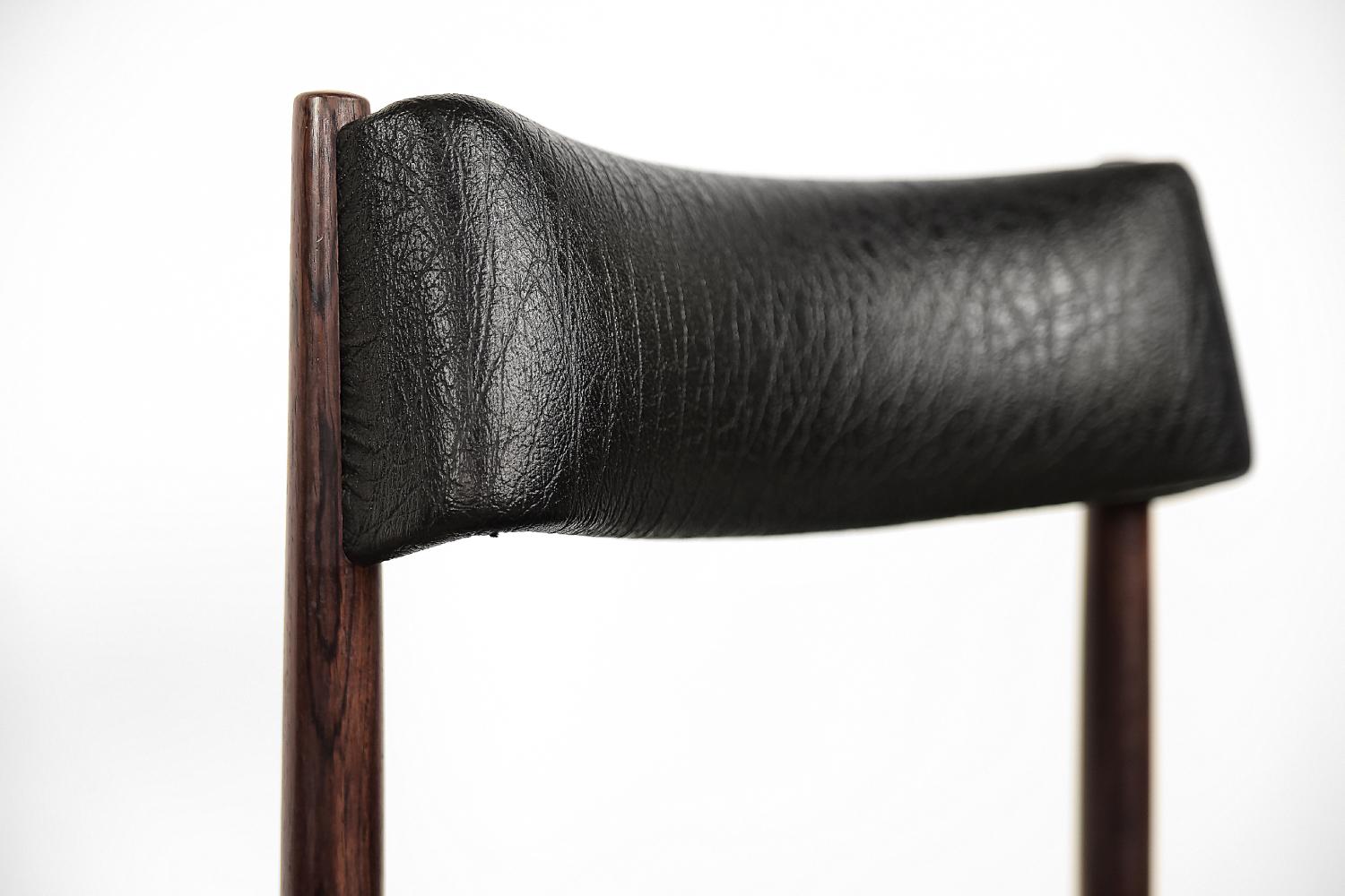 Pair of Vintage Mid-Century Modern Wood Dinning Chair by Aksel Bender Madsen For Sale 2