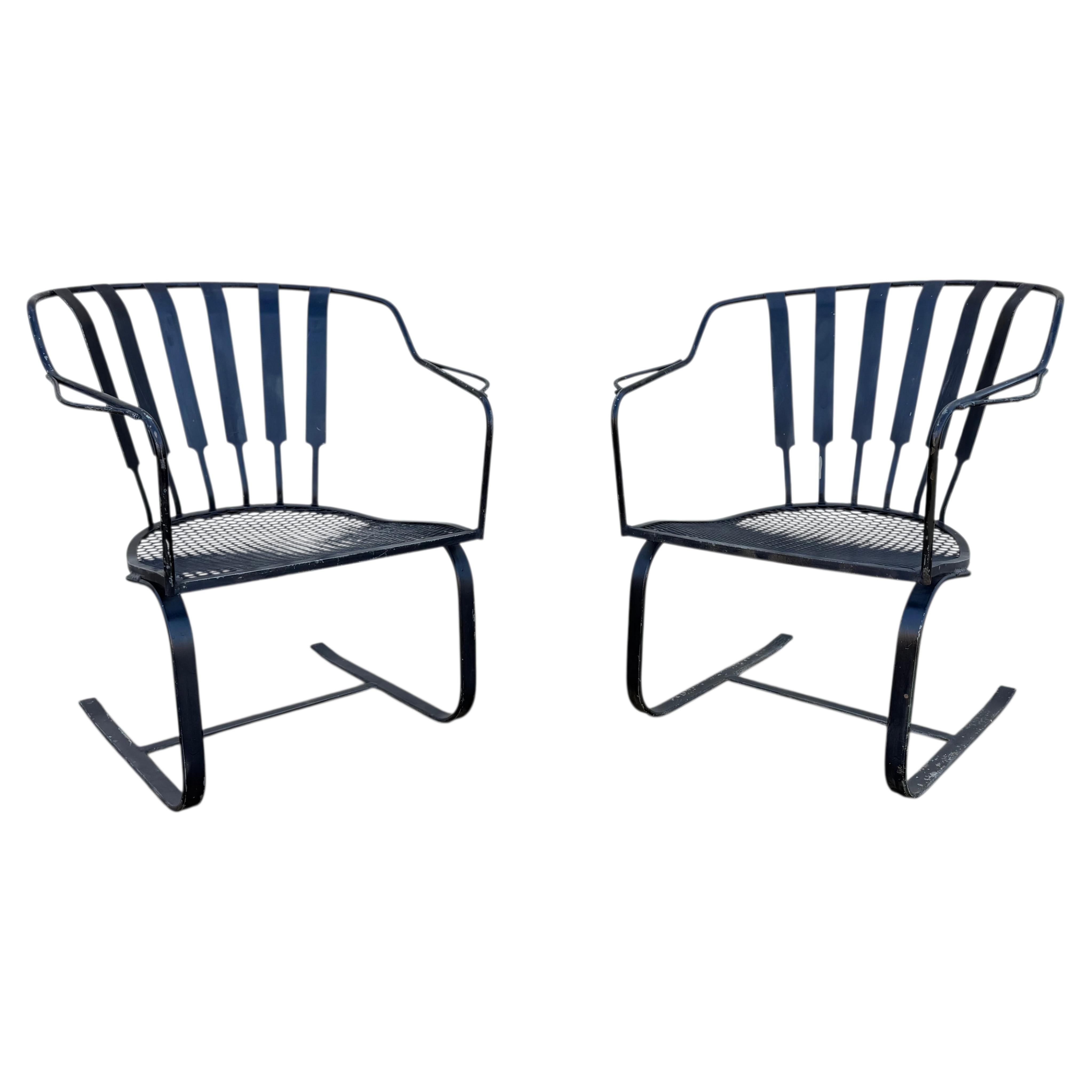 Paire de chaises longues de terrasse vintage en fer forgé, style « Mid-Century Modern »