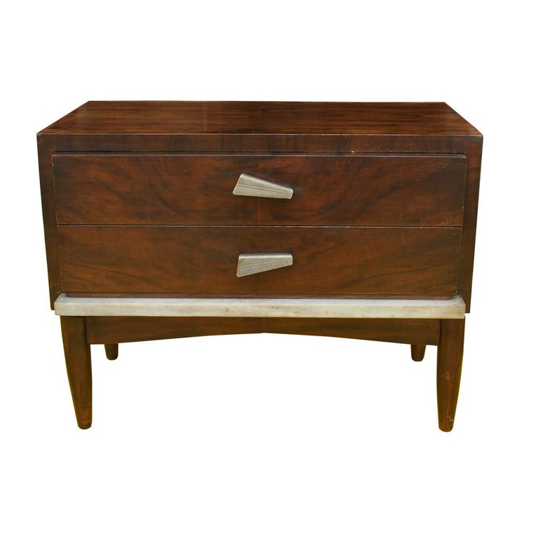 Pair of Vintage Mid Century Nightstands For Sale at 1stdibs
