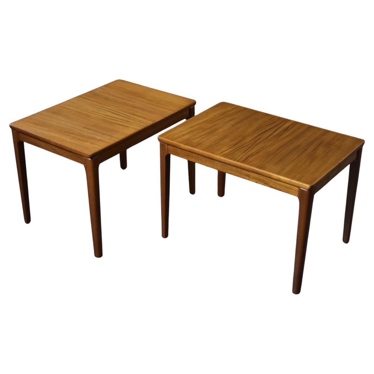 Paire de tables d'appoint en teck brun, Vintage Mid-Century Scandinavian Modern