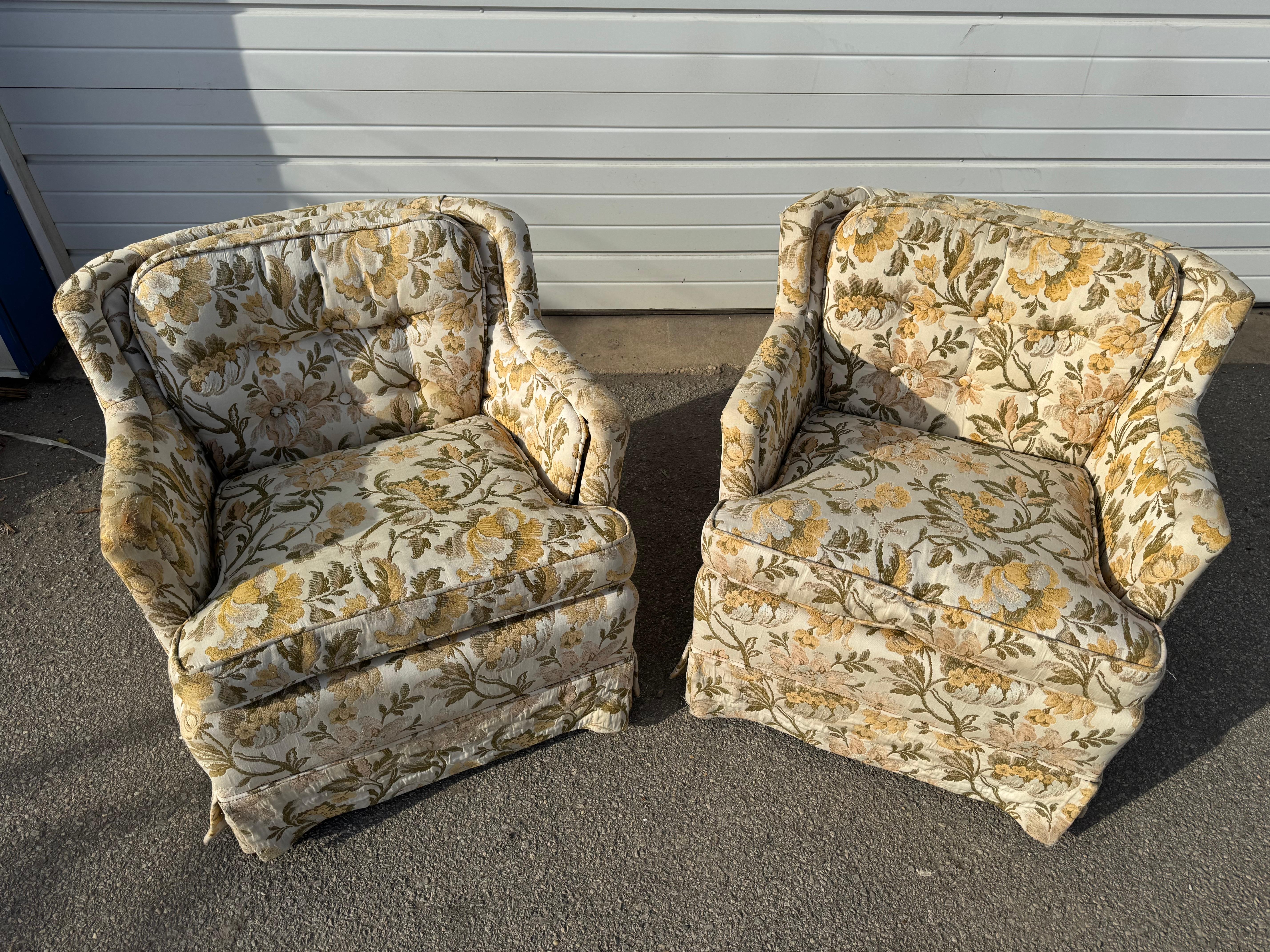 Pair of Vintage Mid-Century Selig Style  Club Chairs For Sale 7