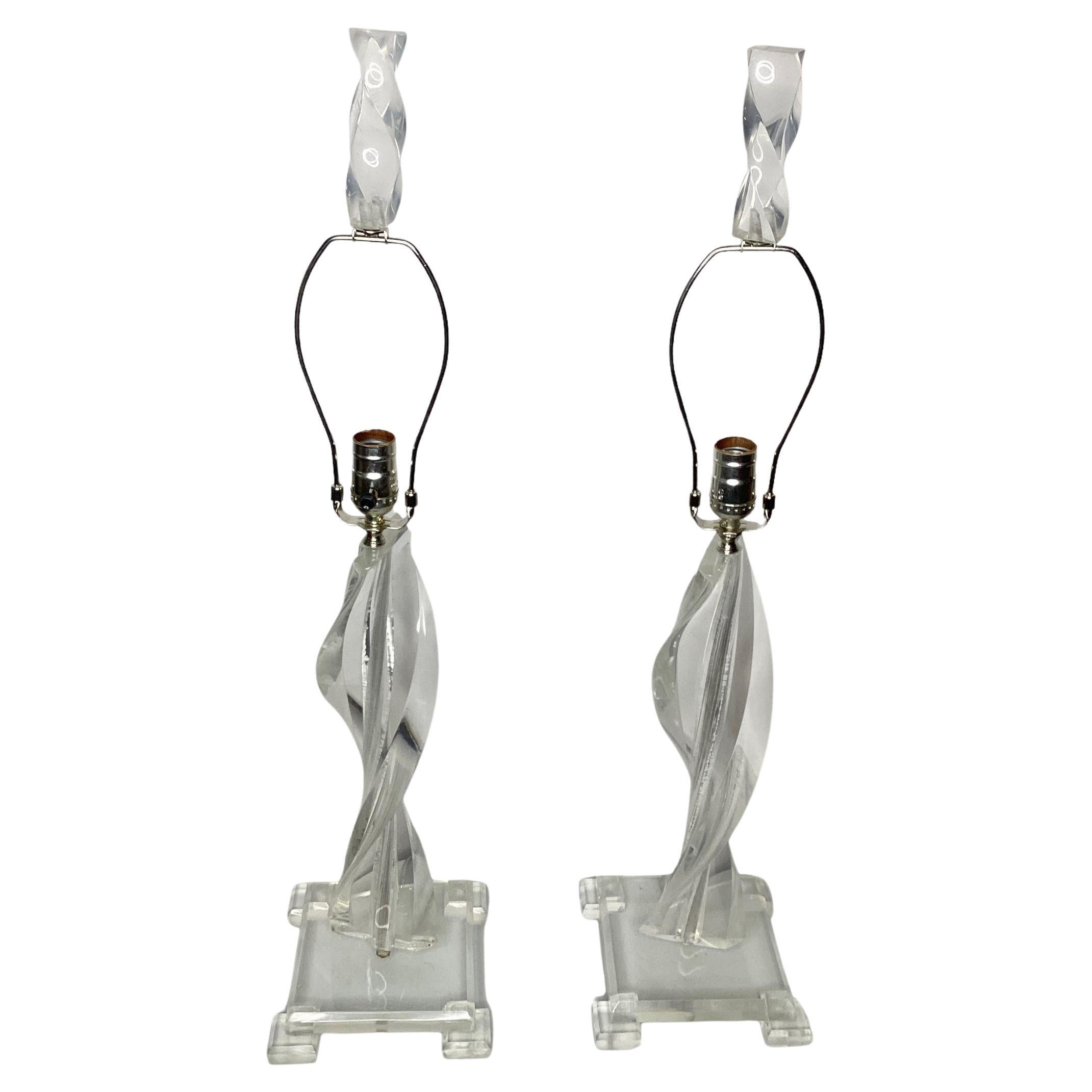 Pair of Vintage Mid Century Spiral Twist Lucite Table Lamps For Sale