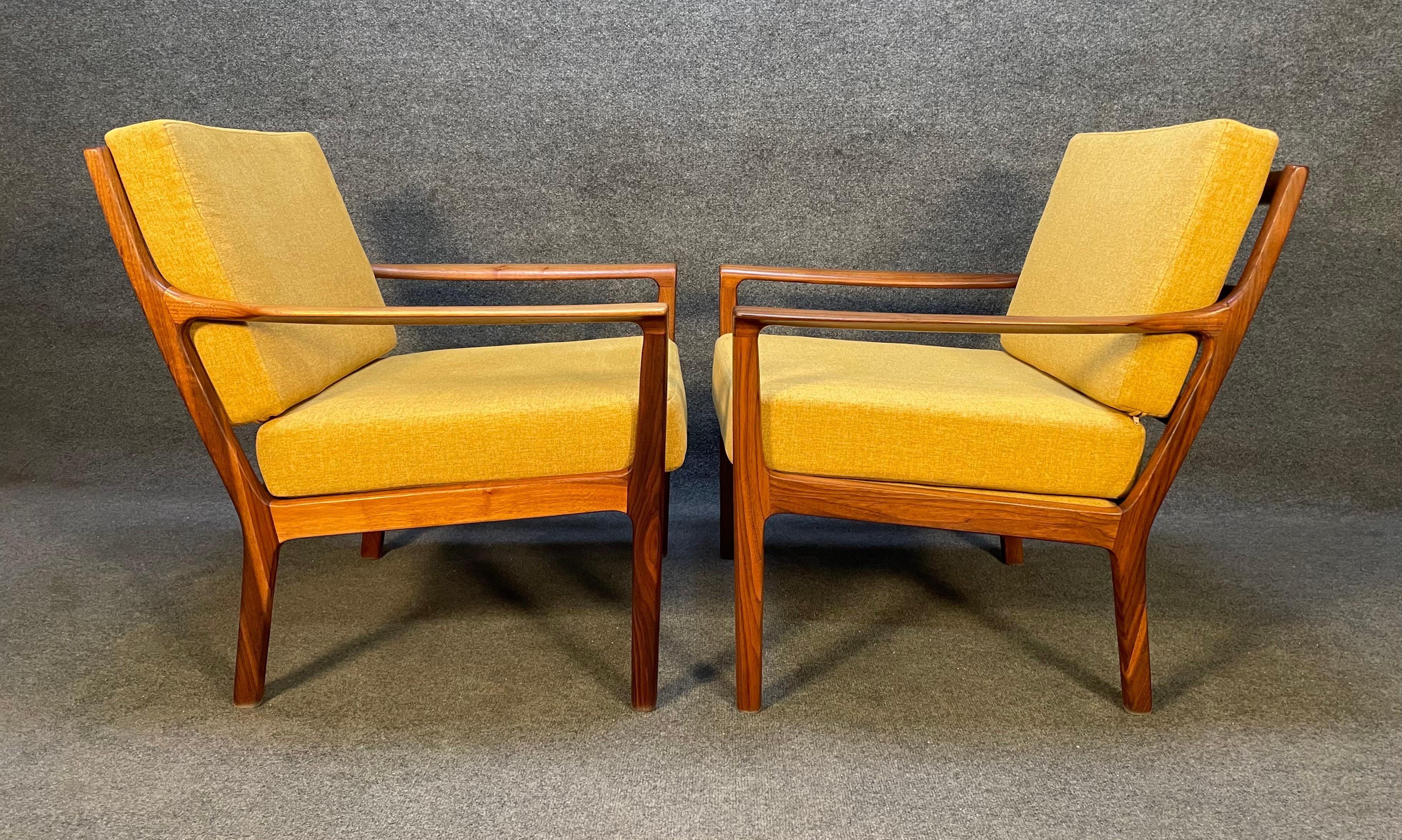 Woodwork Pair of Vintage Midcentury Walnut Lounge Chairs 