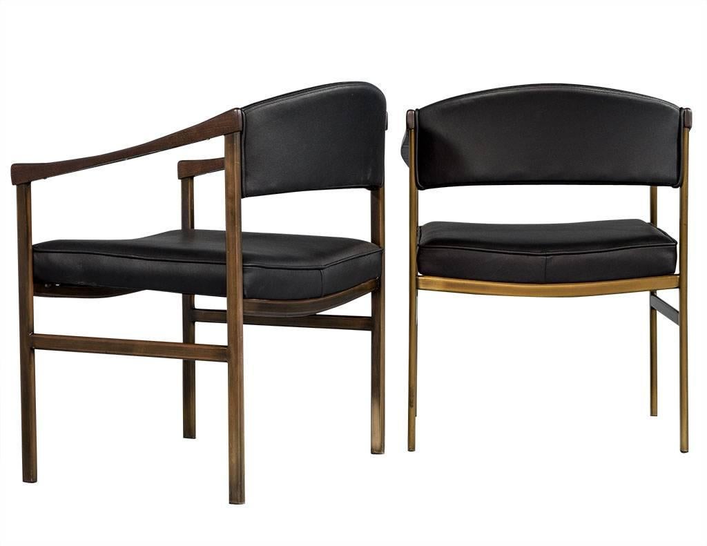 Mid-20th Century Pair of Vintage Midcentury Walnut Leather Lounge Armchairs