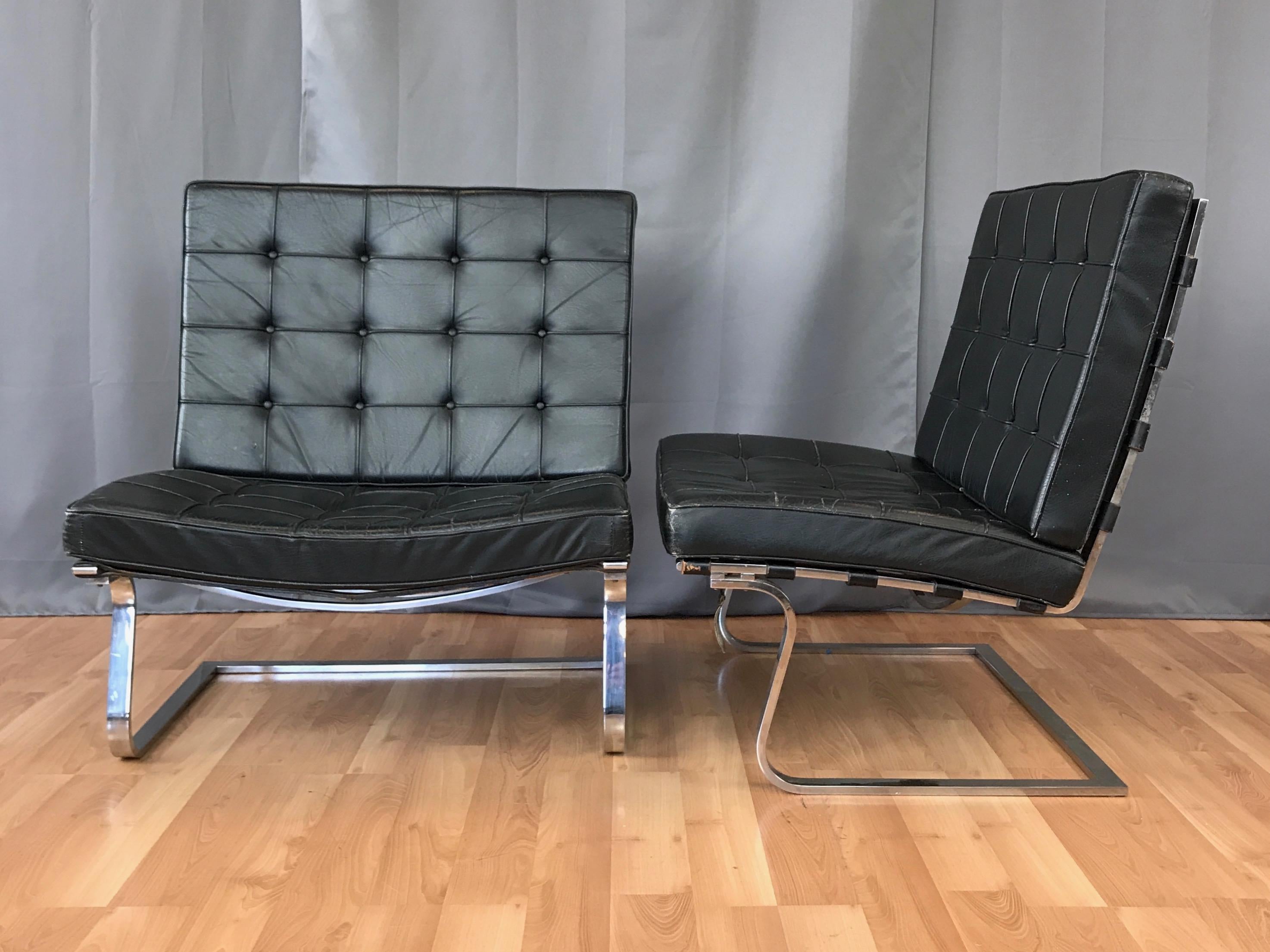 A rare pair of vintage MR70 Tugendhat black leather chairs designed by Mies van der Rohe and Lilly Reich in 1929–1930, and produced by Knoll International in the late 1960s.

Modernist cantilevered chair originally created for the Tugendhat House in