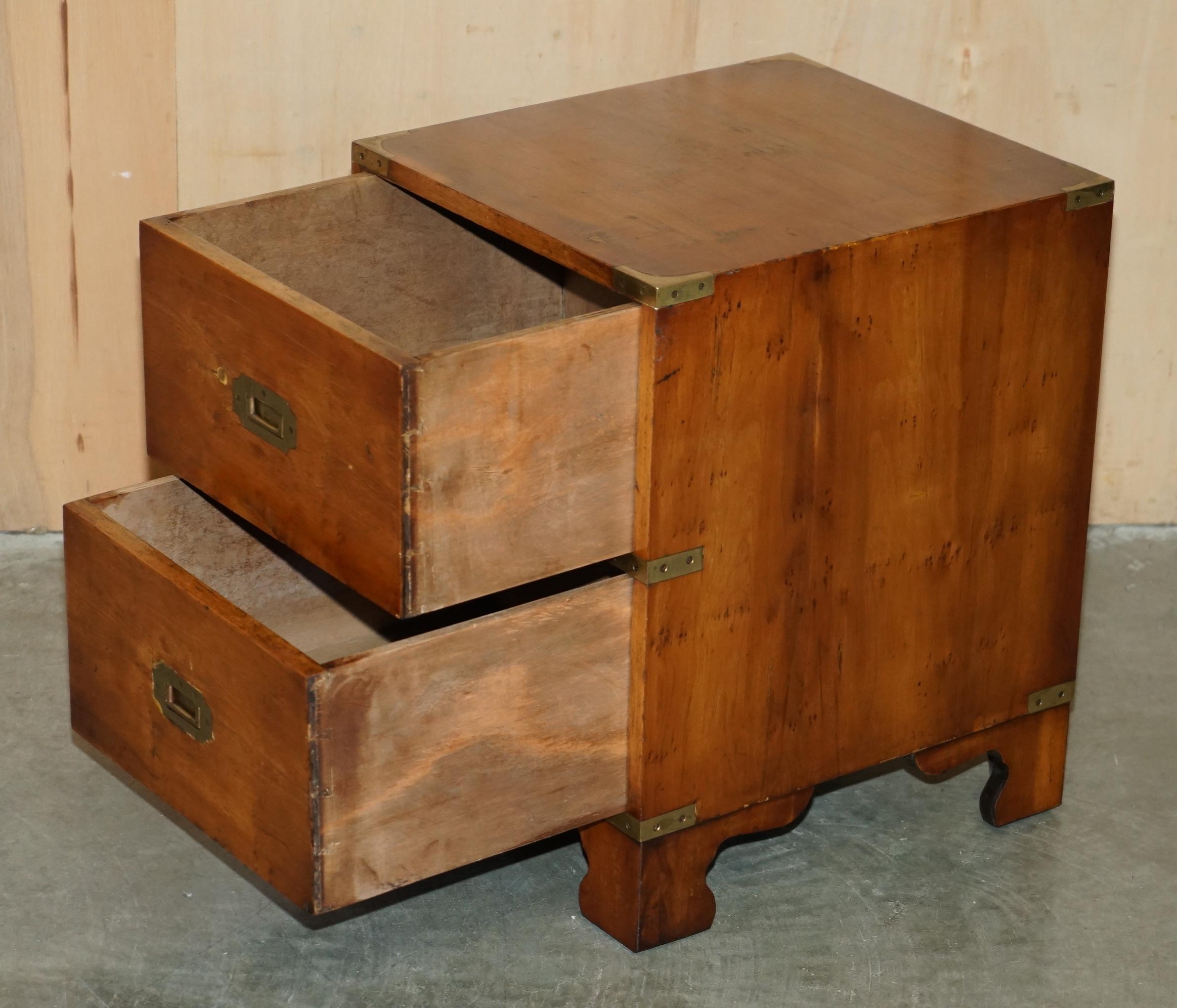 PAIR OF ViNTAGE MILITARY CAMPAIGN BURR YEW WOOD BEDSIDE END LAMP TABLE DRAWERS 10