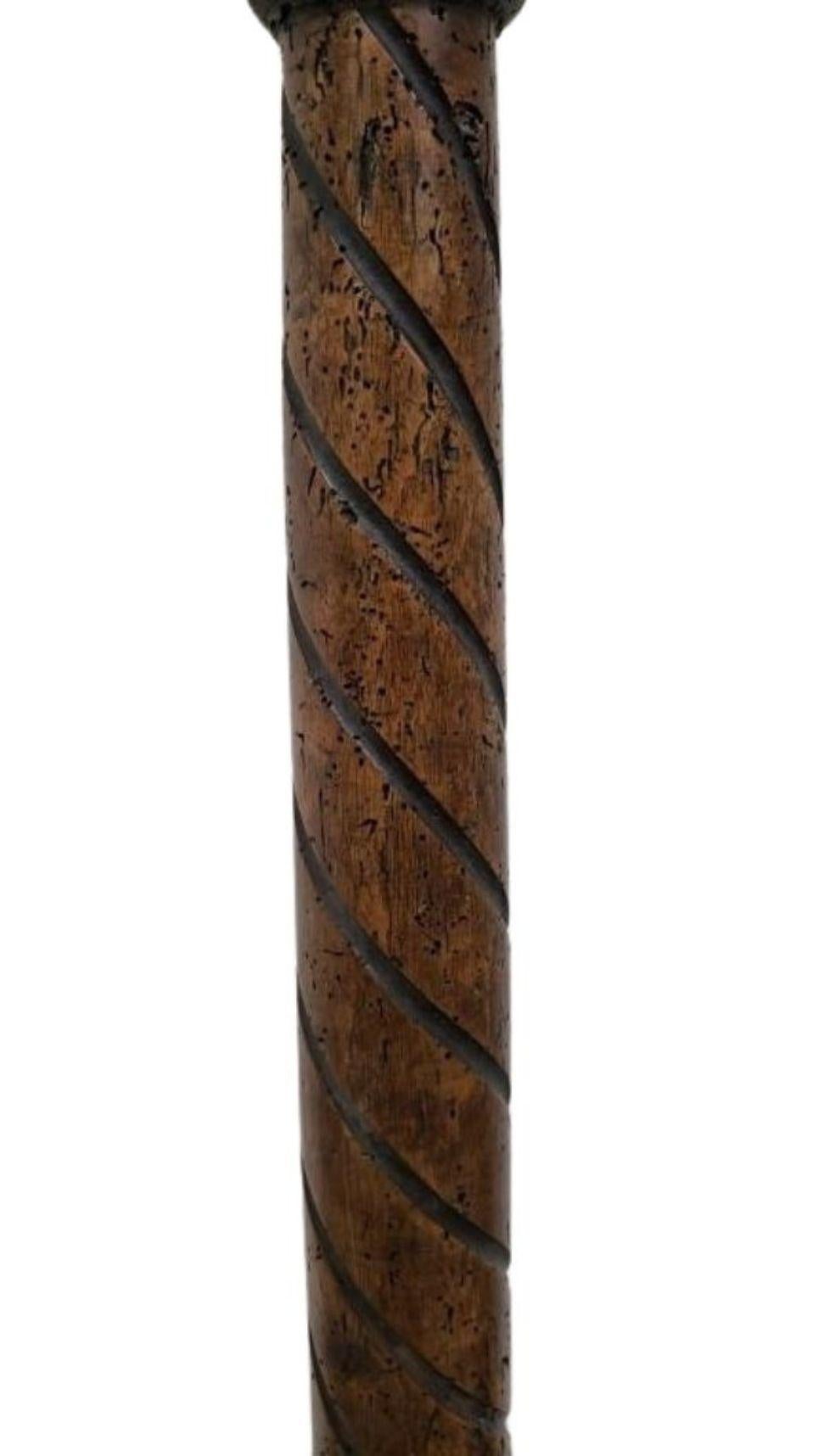 Paar Millstead-Holz-Pflanzgefäßständer im Vintage-Stil mit Barley-Twist-Säulen (Handgeschnitzt) im Angebot