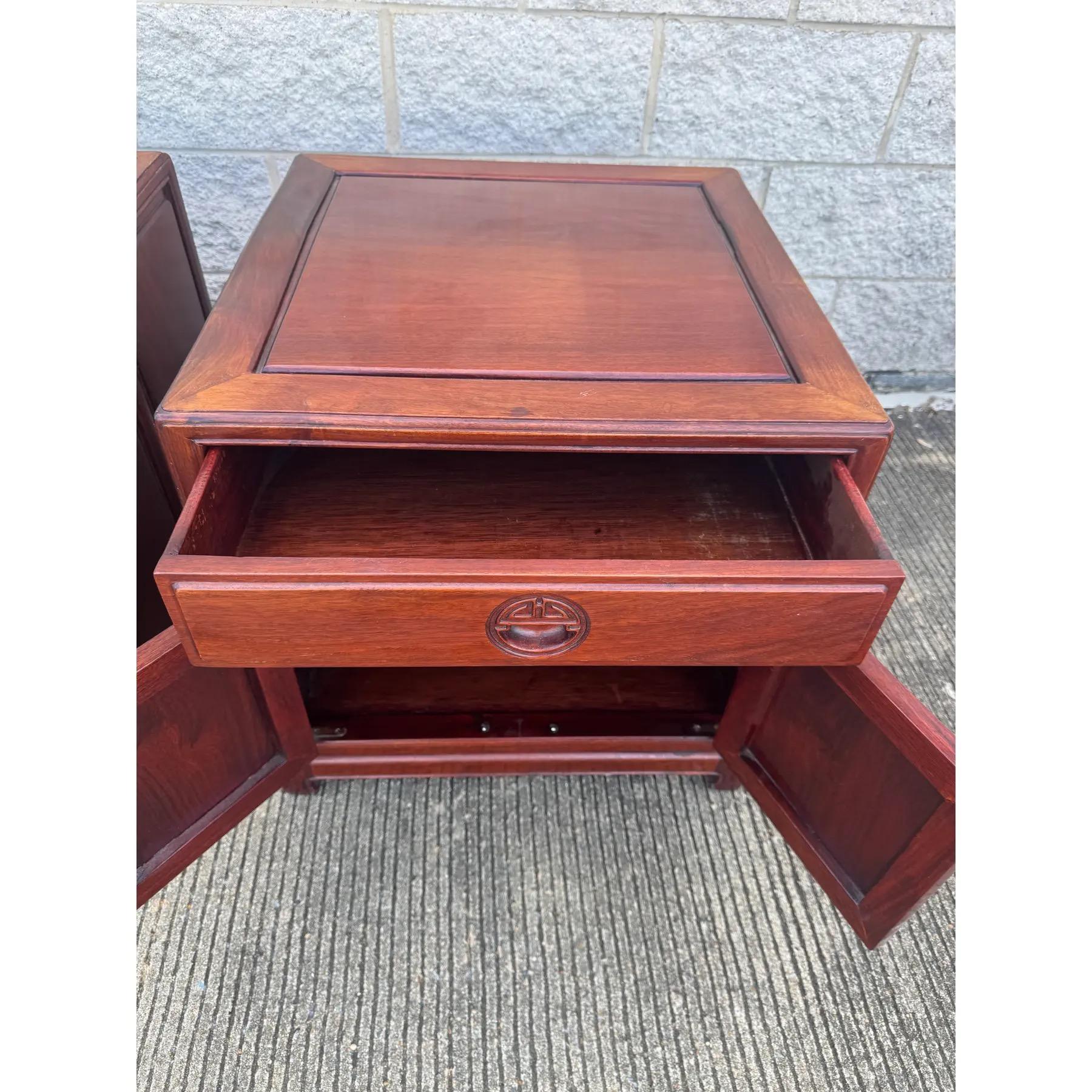 Pair of Vintage Ming-Style Rosewood Nightstands With Carved Medallion Doors For Sale 3