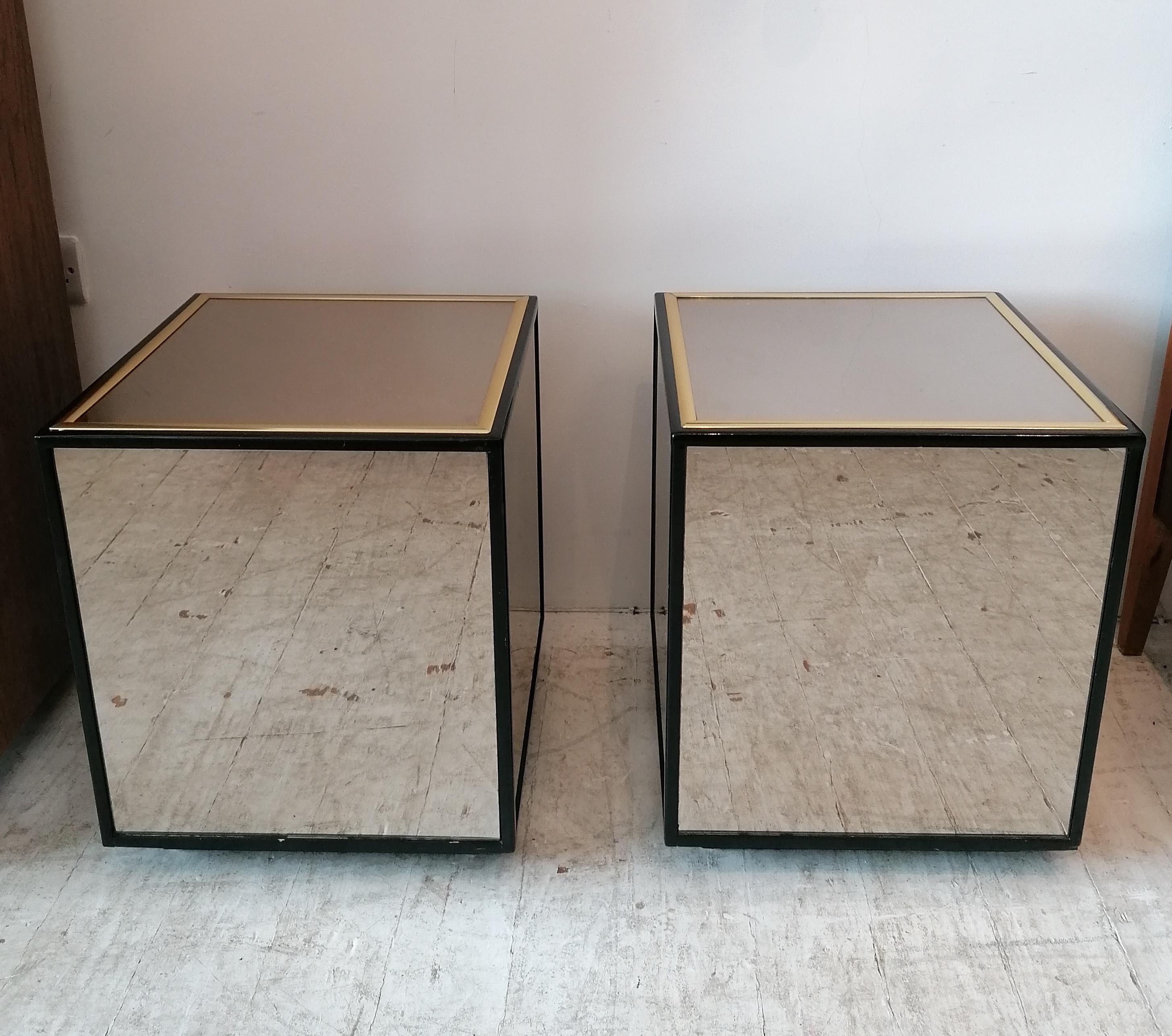 Late 20th Century Pair of vintage mirror & black lacquer cube side tables by Henredon, USA 1970s