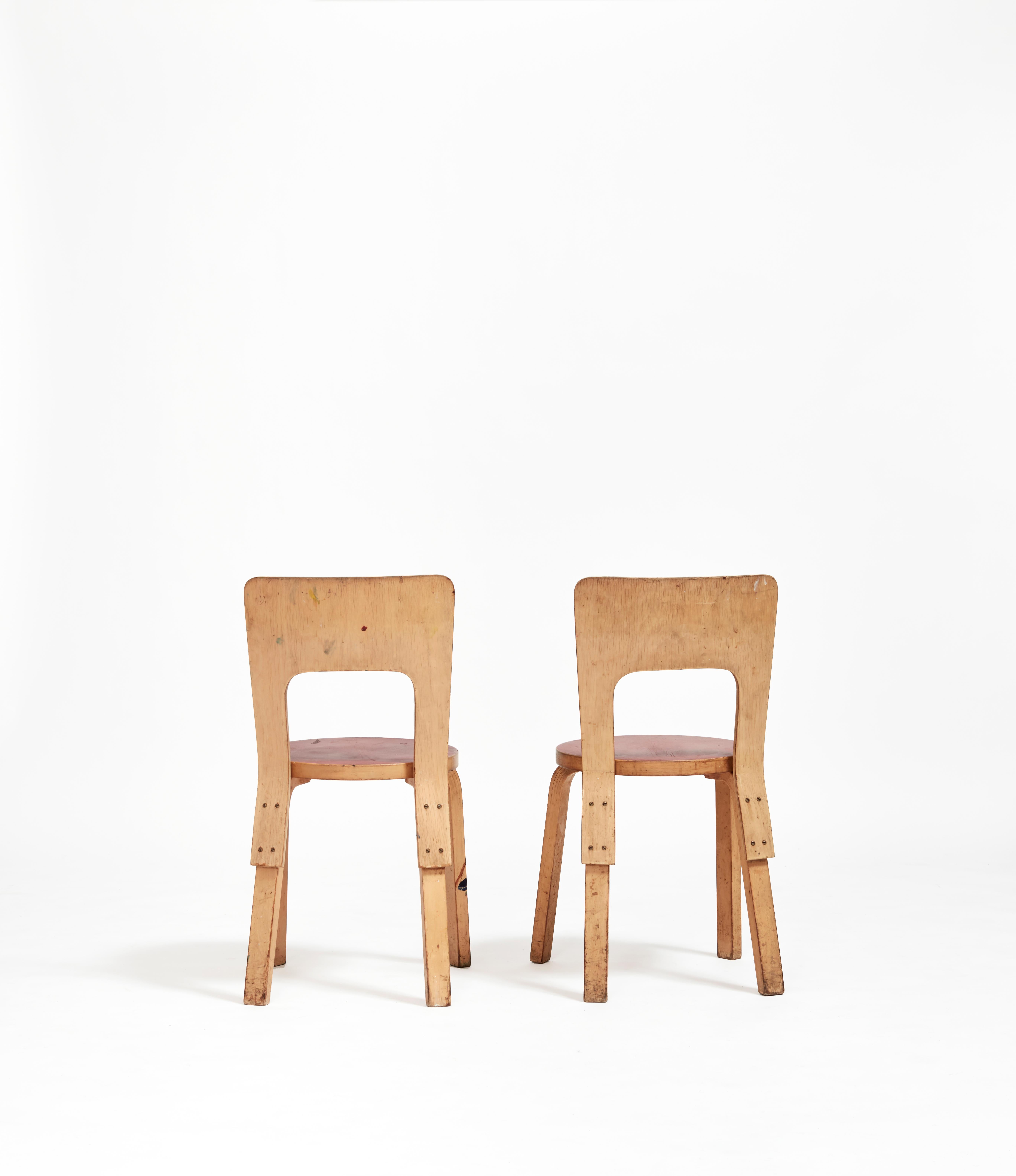Mid-Century Modern Paire de chaises vintage modèle 65 d'Alvar Aalto  en vente