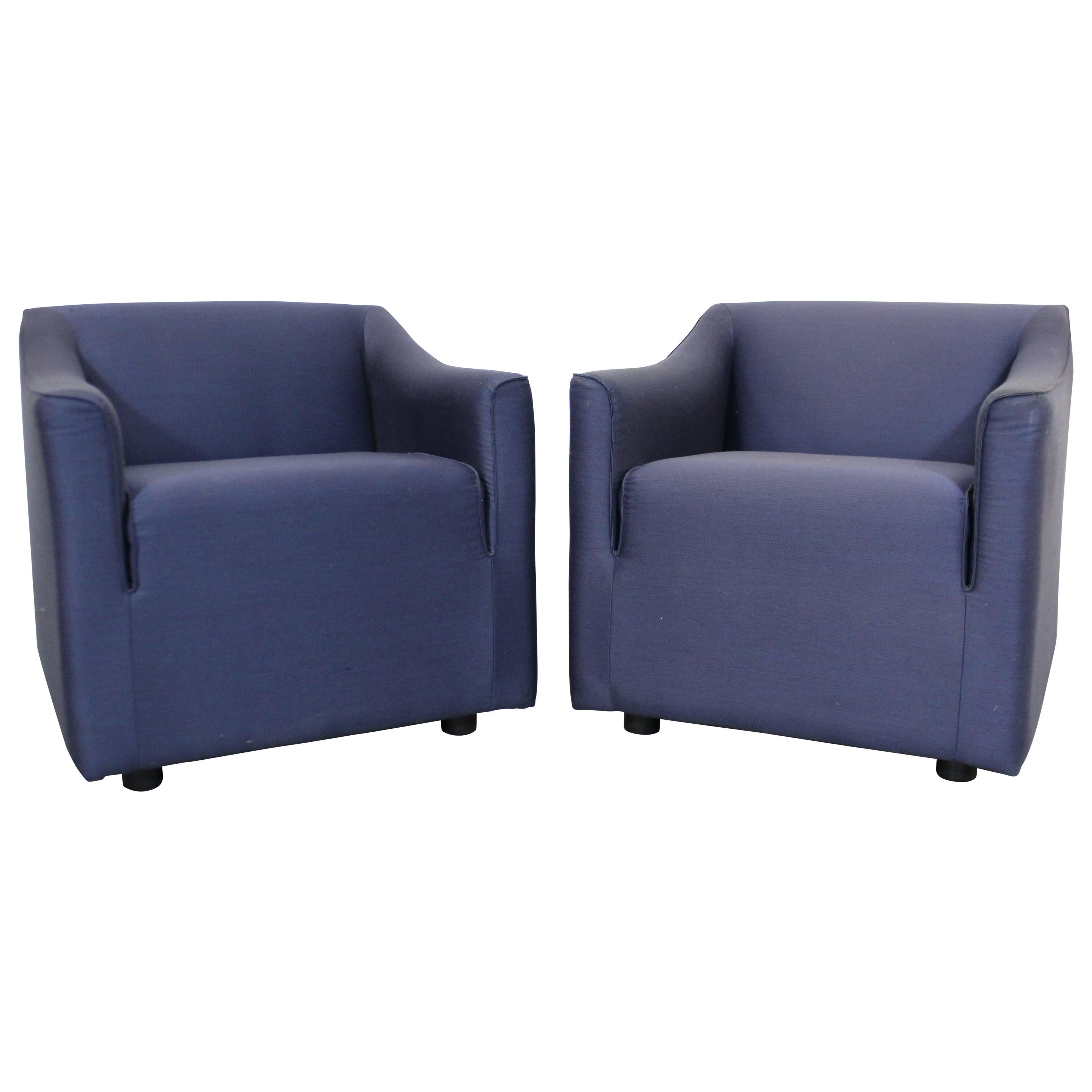 Pair of Vintage Modern Lounge/Club Chairs by Knoll