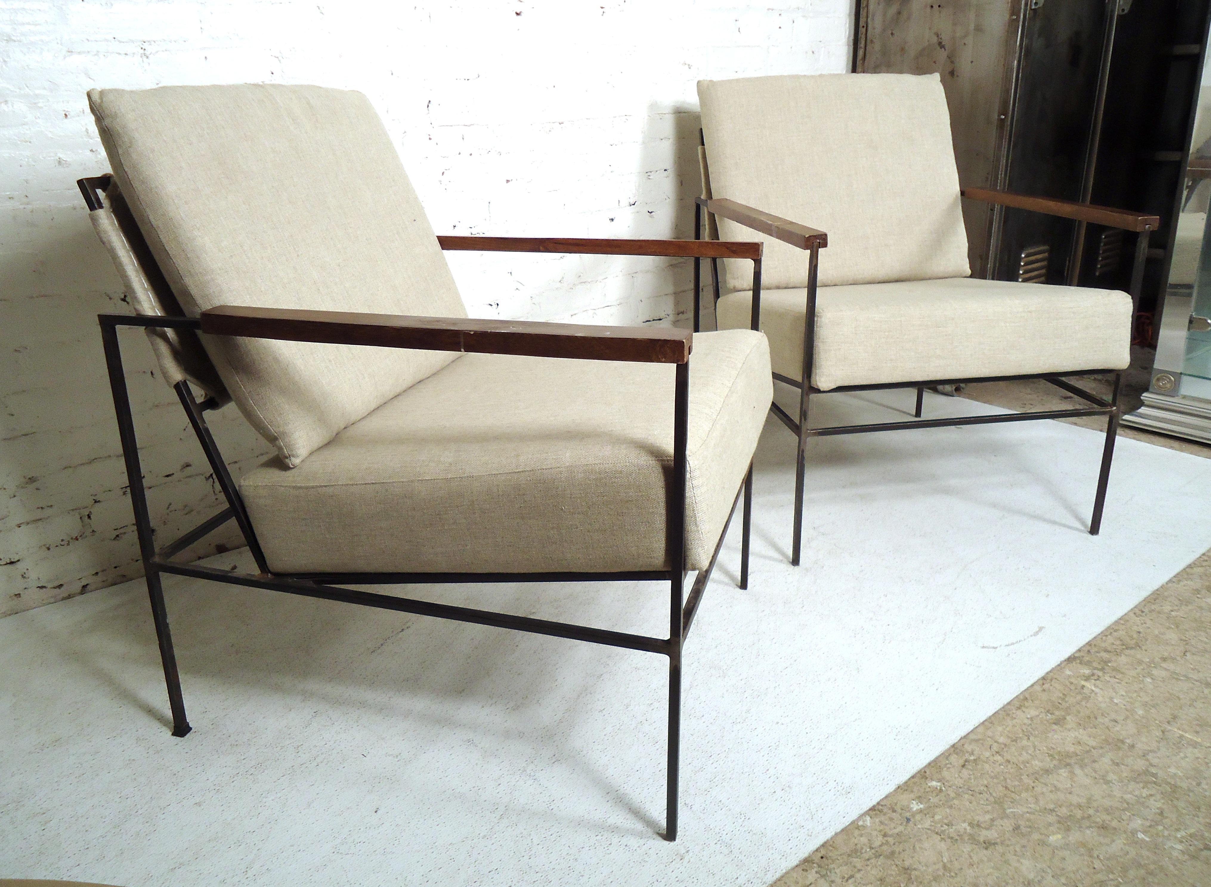 Mid-Century Modern Pair of Vintage Modern McCobb Style Lounge Chairs
