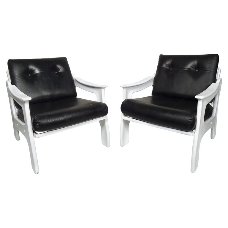 Pair Of Vintage Modern Vinyl Chairs For Sale At 1stdibs