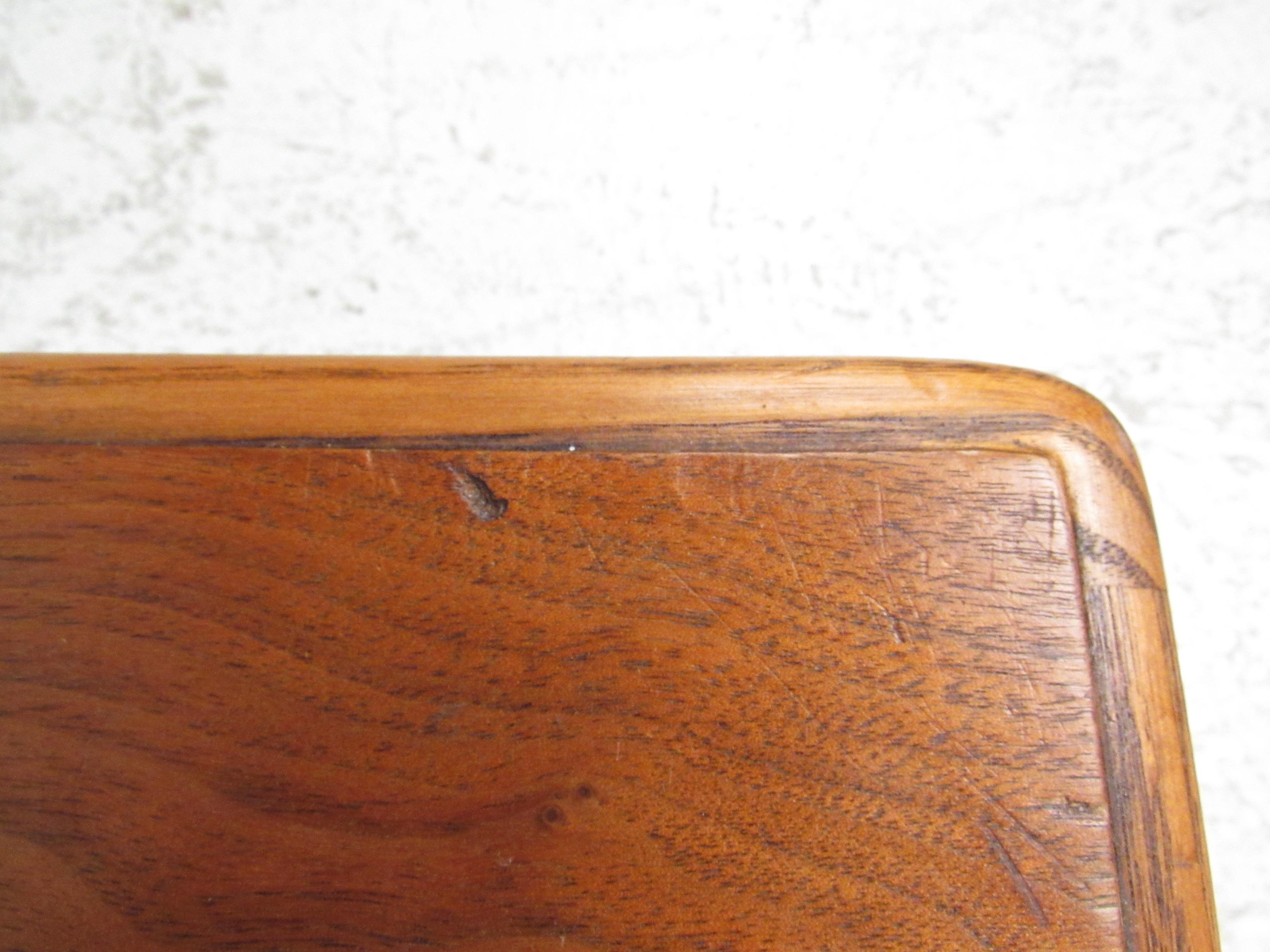 Oak Pair of Vintage Modern Walnut Cube End Tables by Lane Furniture