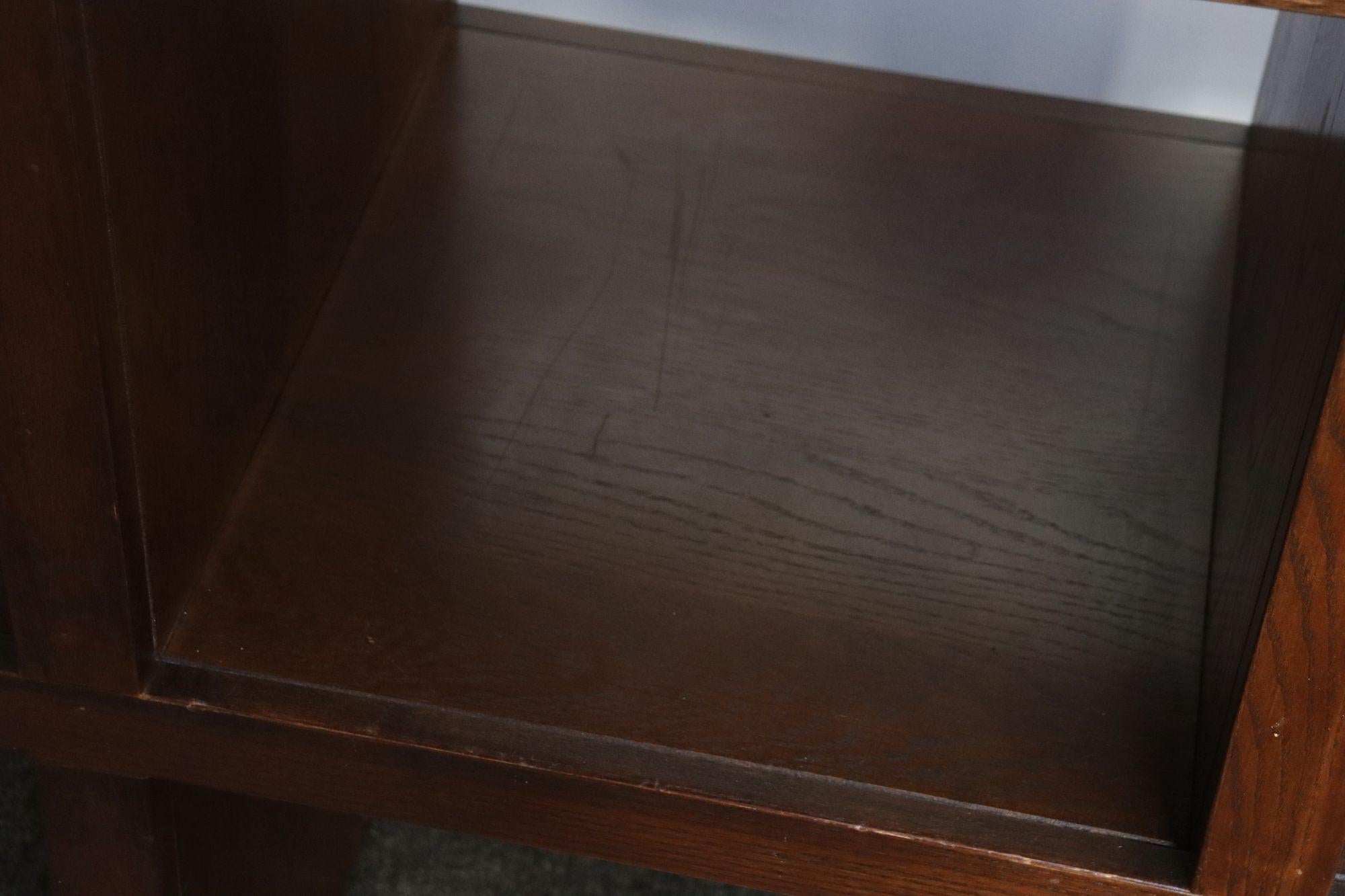 Coppia di librerie modulari vintage / scaffali per dischi in frassino tinto in vendita 7