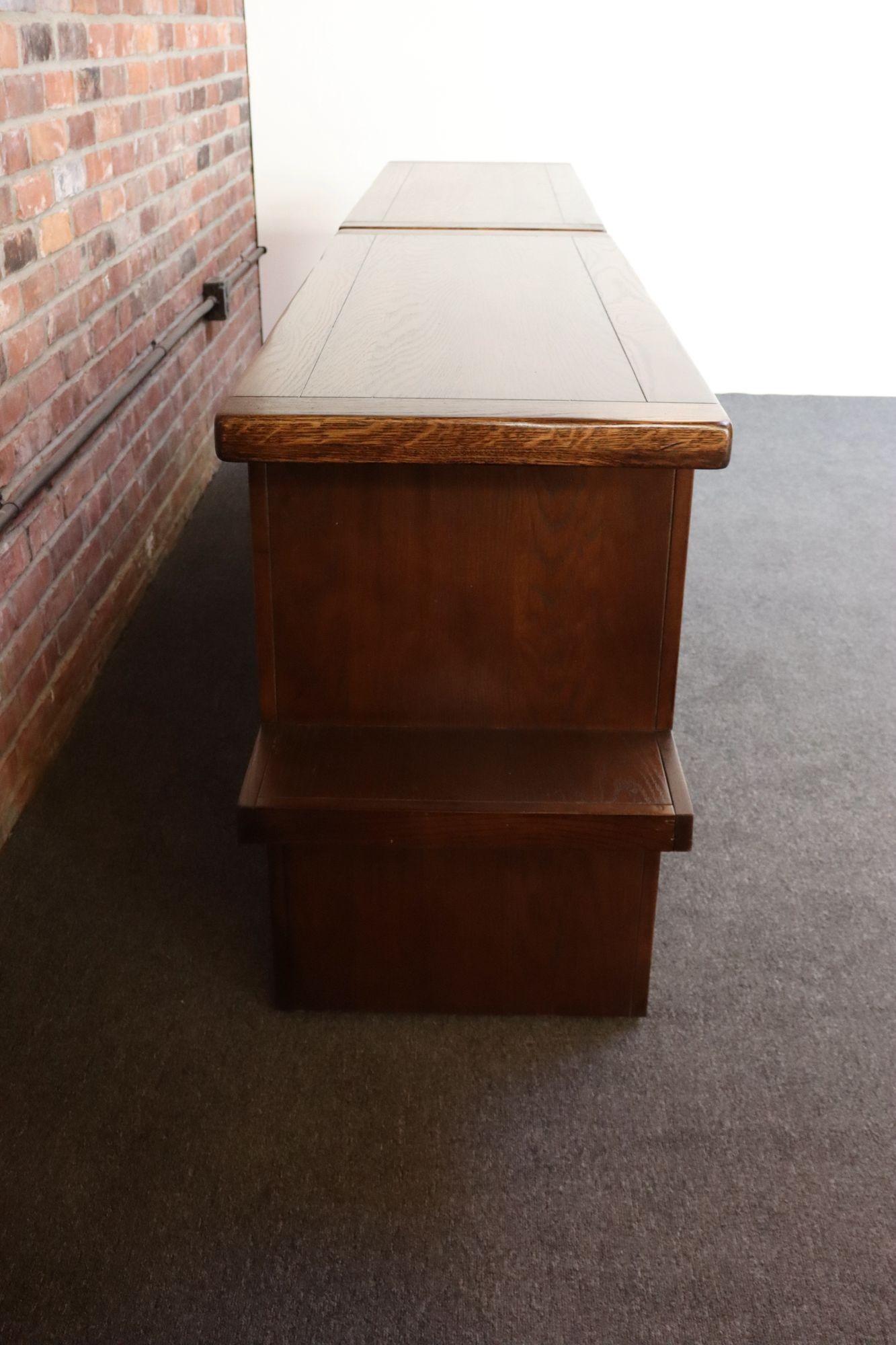 Fine XX secolo Coppia di librerie modulari vintage / scaffali per dischi in frassino tinto in vendita