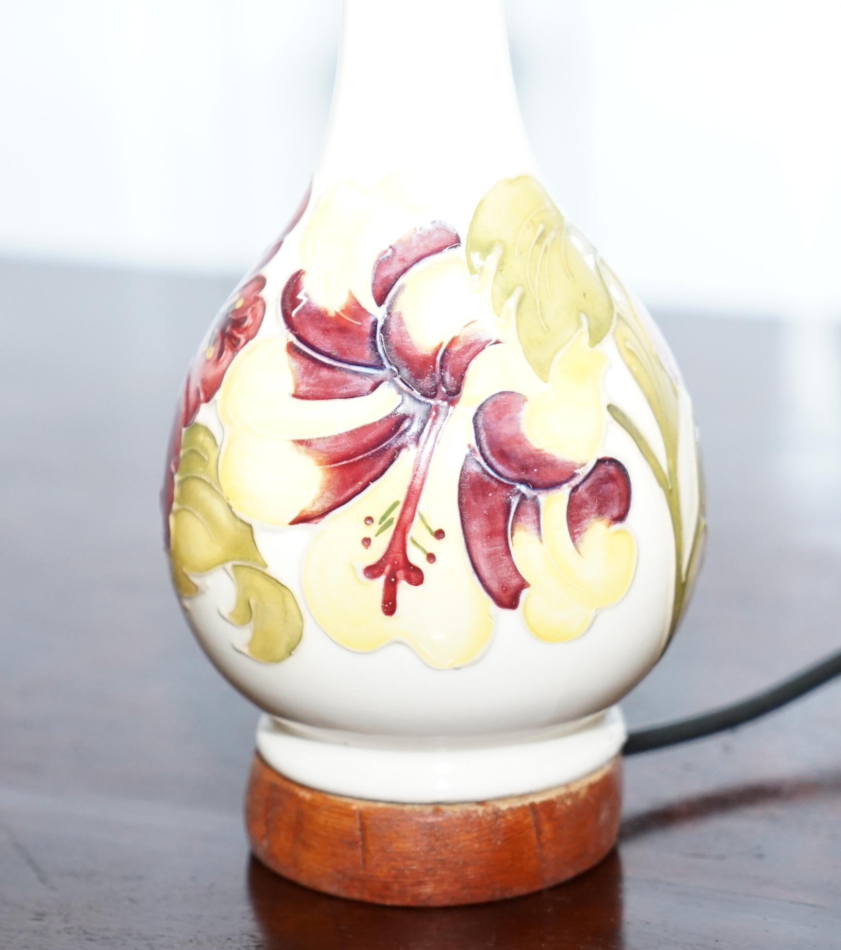 Pair of Vintage Moorcroft Vase Lamps Fully Restored and Converted Lovely, Pair 4