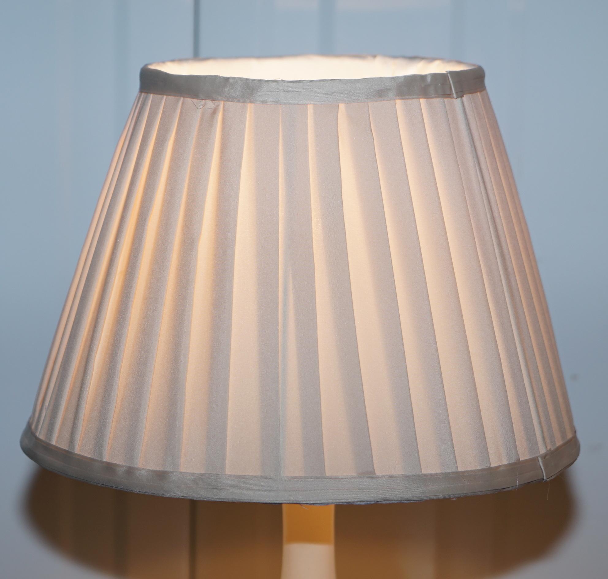 vintage moorcroft lamps