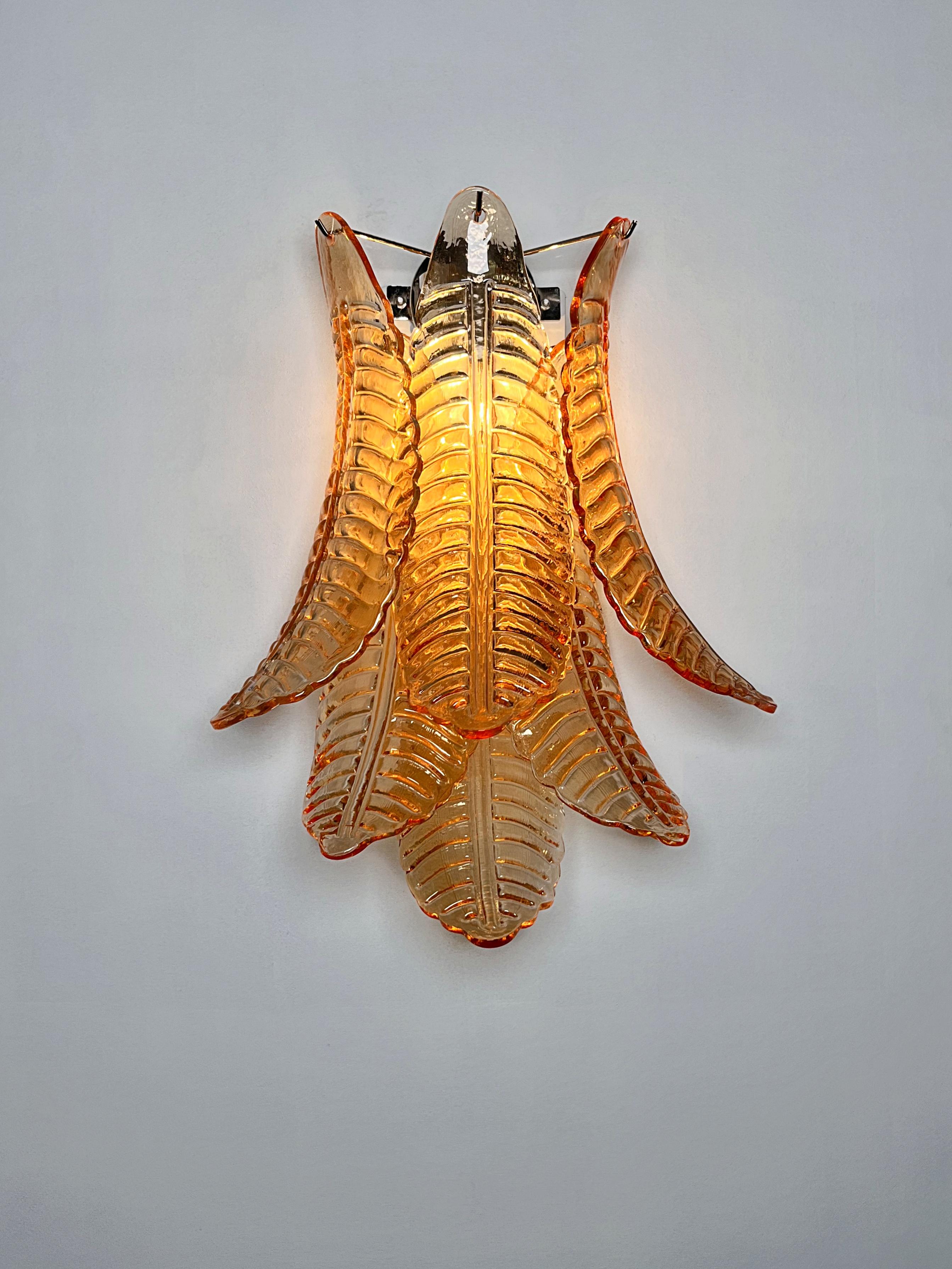 Pareja de apliques vintage de cristal Felci ámbar de Murano en venta 6