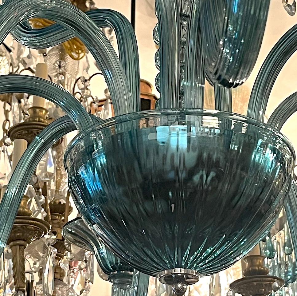 Coppia di lampadari di Murano vintage, venduti singolarmente in vendita 4