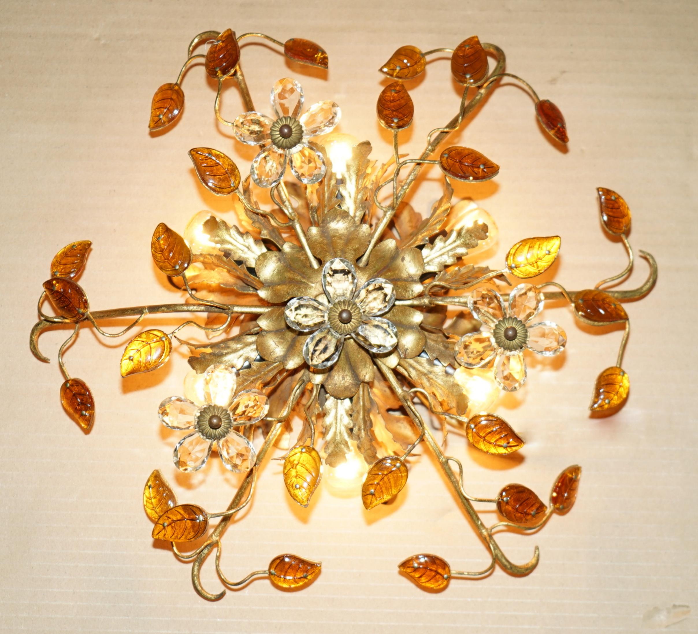 Royal House Antiques

Royal House Antiques freut sich, dieses absolut exquisite Paar vollständig restaurierter italienischer Murano Glas Banci Firenze Wand- oder Deckenleuchter aus der Zeit um 1960-1970 zum Verkauf anzubieten. 

Bitte beachten Sie