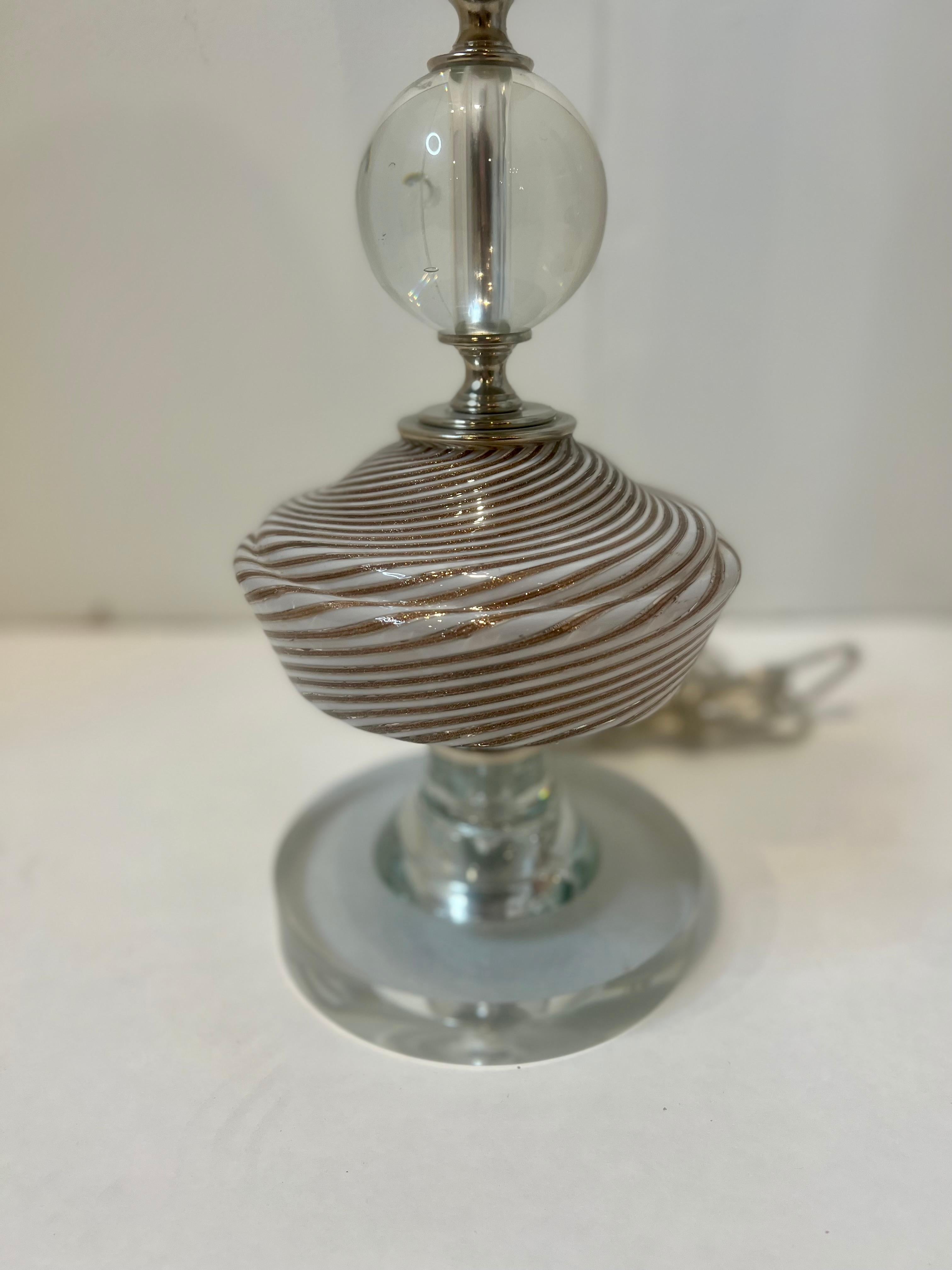 Milieu du XXe siècle Paire de lampes vintage de Murano en vente