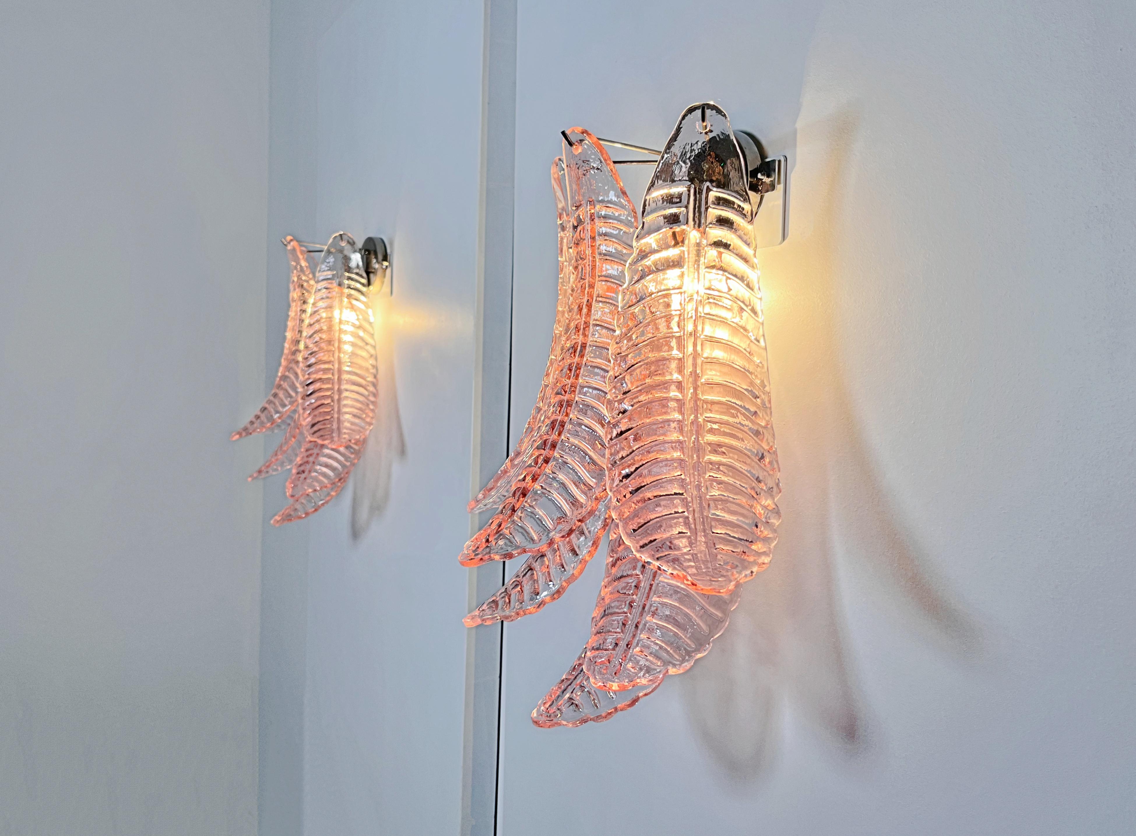 Pair of vintage Murano pink Felci Glass wall sconces For Sale 5