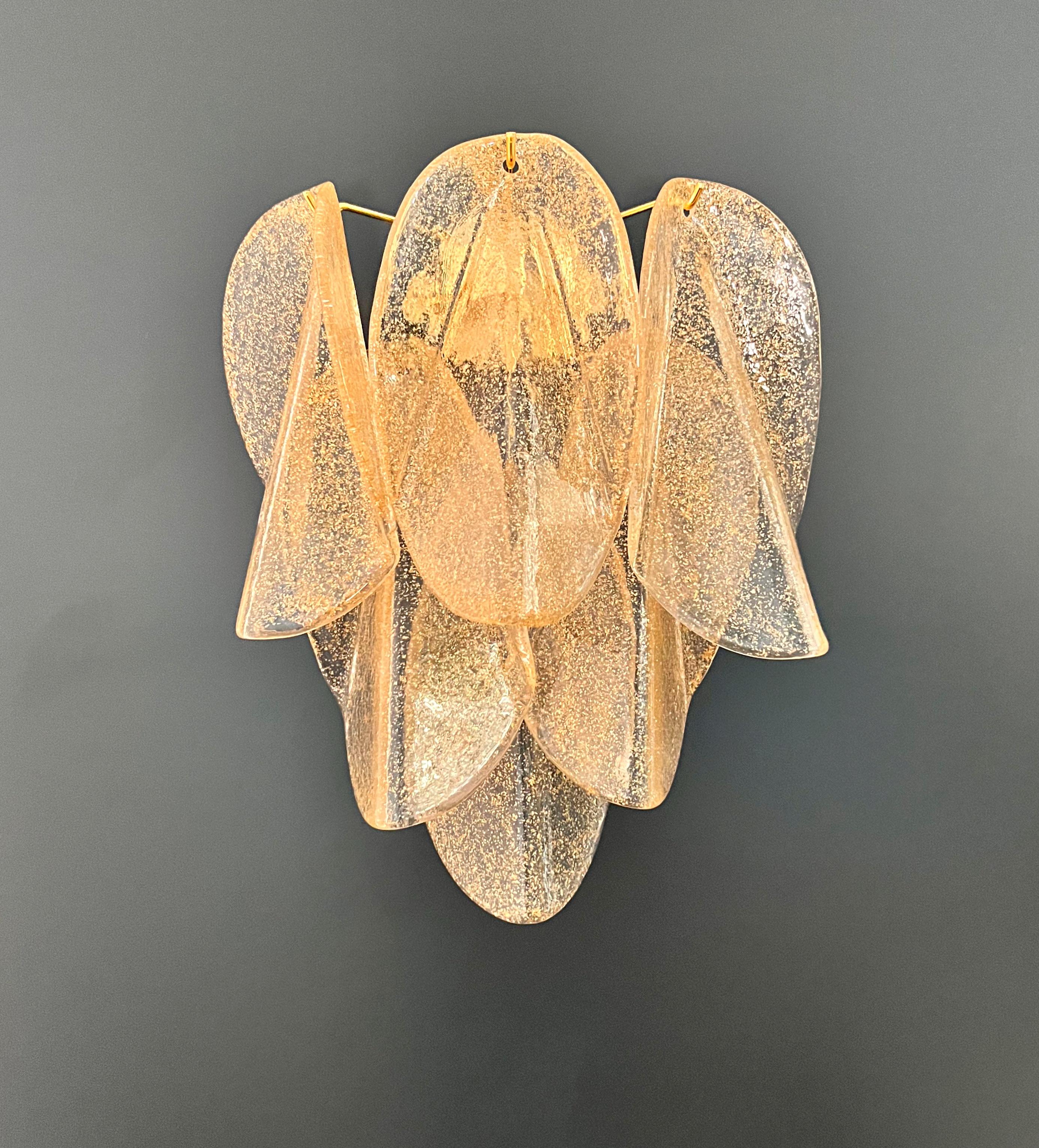 Pair of vintage Murano Rondini wall sconces – gold glass petals In Good Condition For Sale In Gaiarine Frazione Francenigo (TV), IT