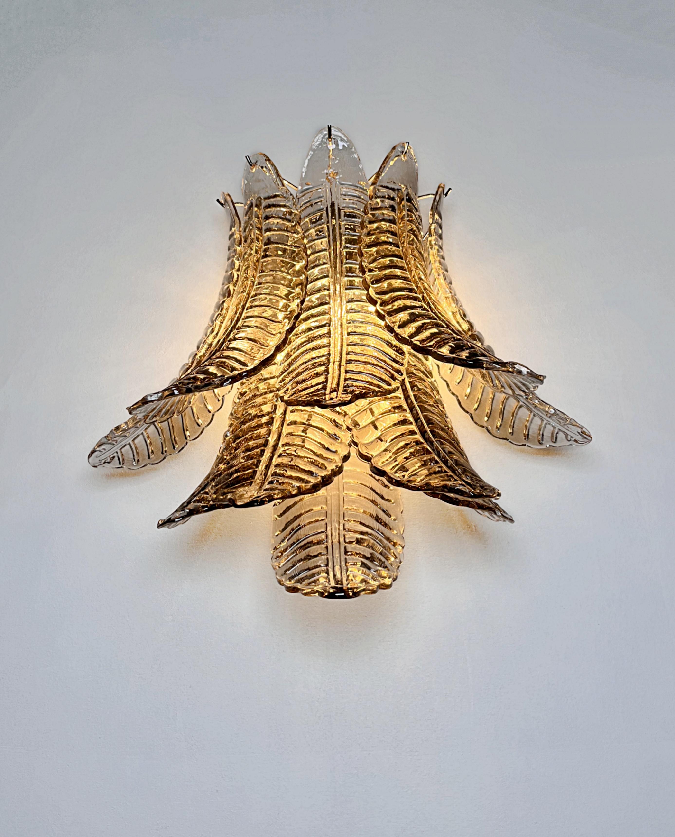 Coppia di applique Felci a sei livelli di Murano vintage - vetri fumé in vendita 9