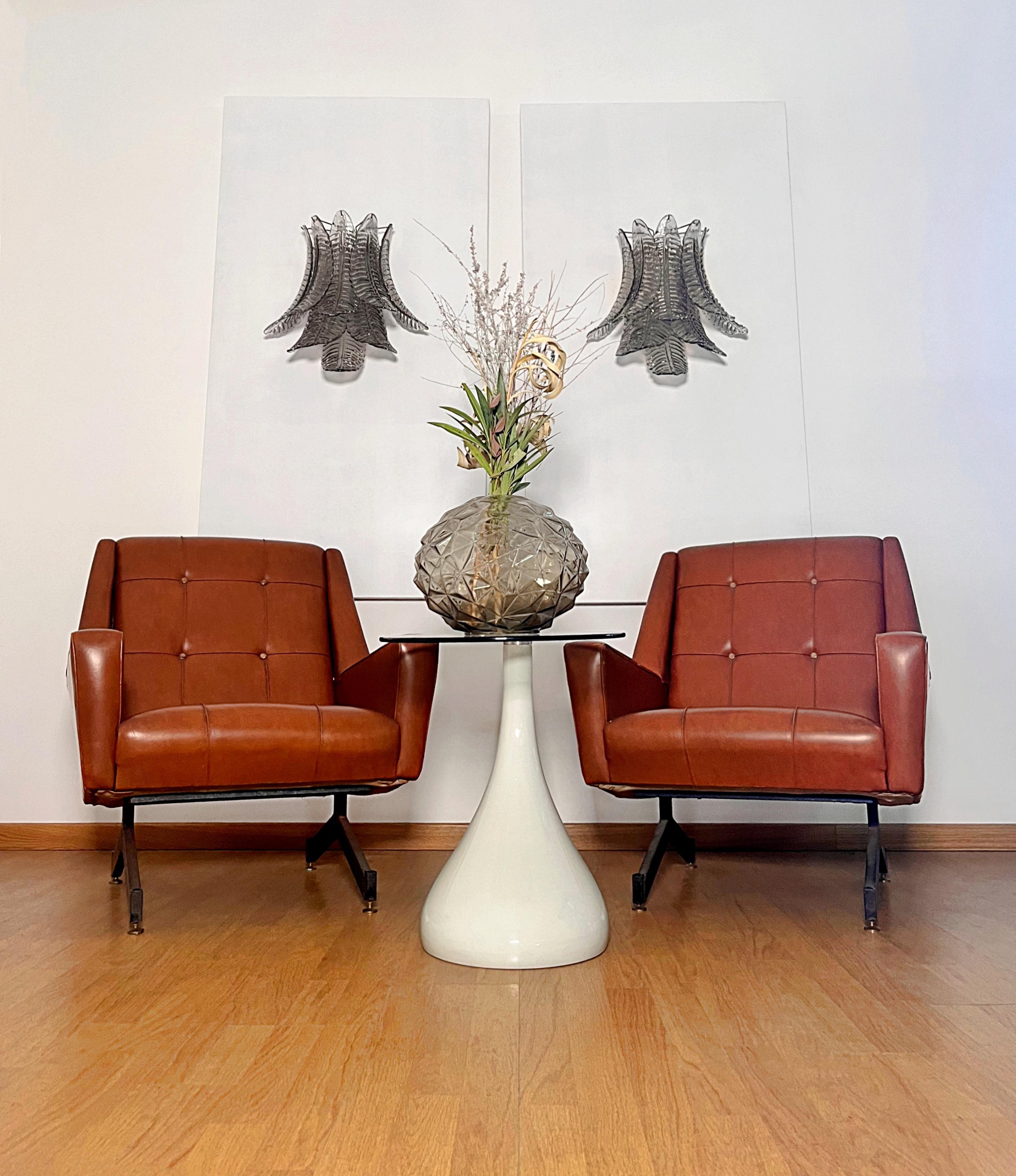 Mid-Century moderno Coppia di applique Felci a sei livelli di Murano vintage - vetri fumé in vendita