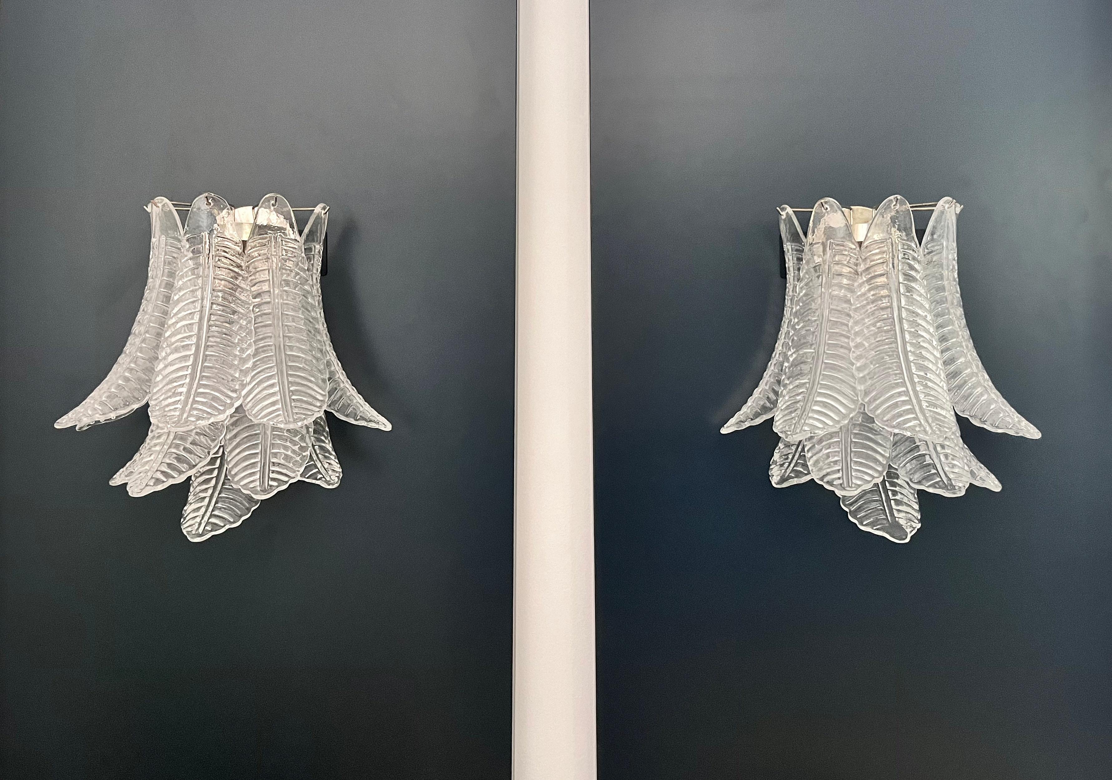 Italiano Coppia di applique Felci a sei piani di Murano d'epoca in vendita