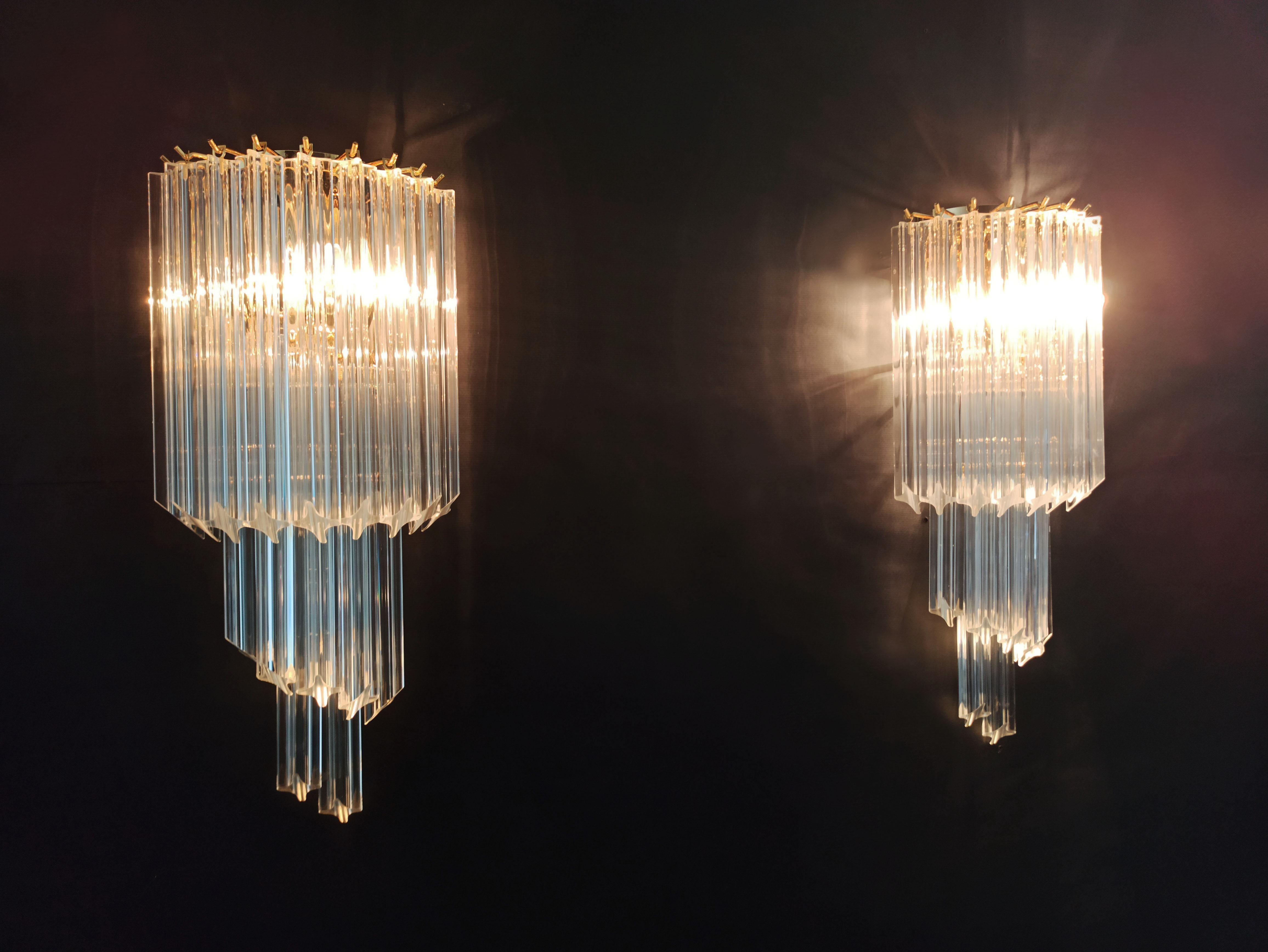 Late 20th Century Pair of Vintage Murano Wall Sconce, 16 Quadriedri Trasparent Prism, Golden Fra