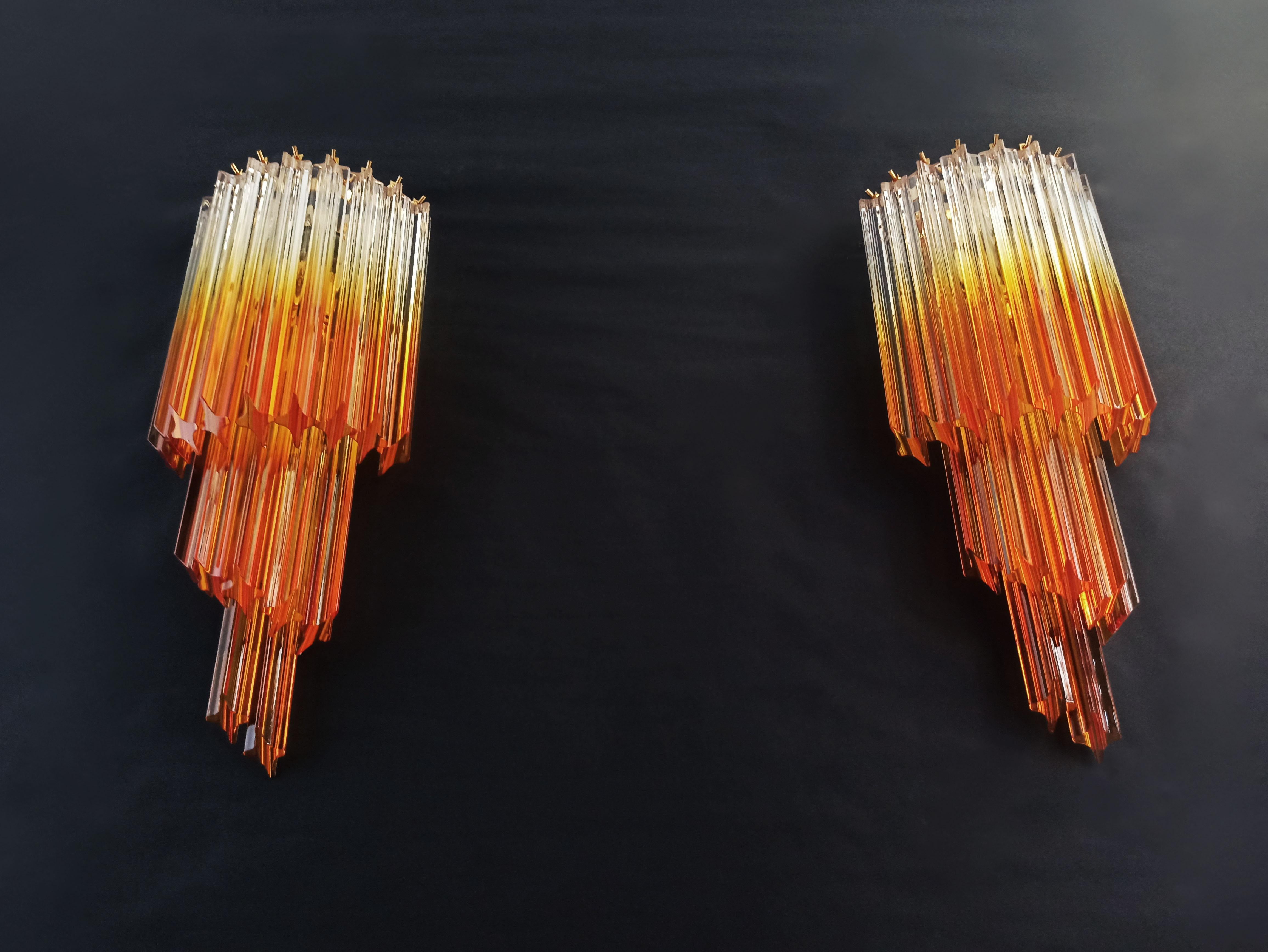 Mid-Century Modern Pair of Vintage Murano Wall Sconce, 32 Quadriedri Trasparent and Amber Prism For Sale