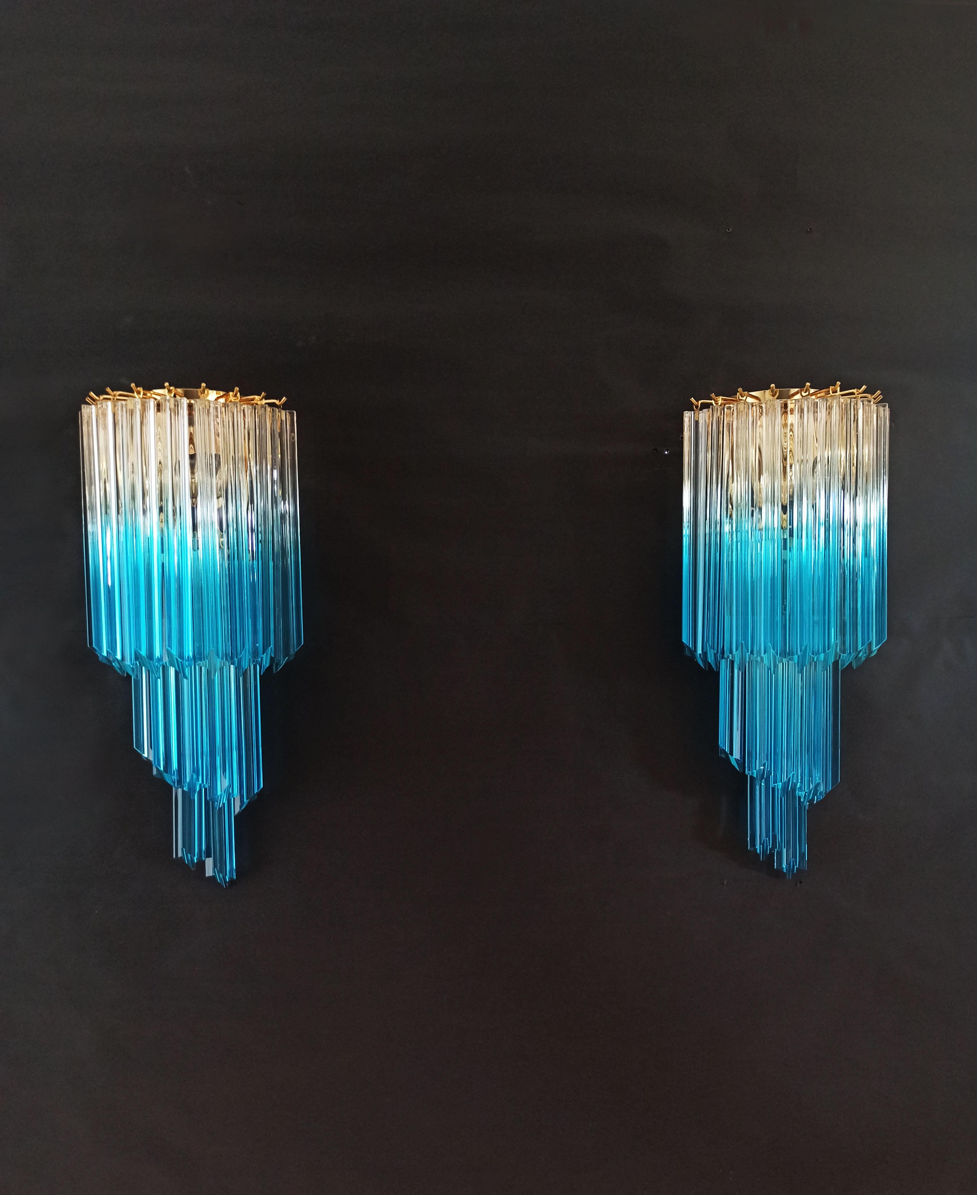 Blown Glass Pair of Vintage Murano Wall Sconce, 32 Quadriedri Transparent and Blue Prism