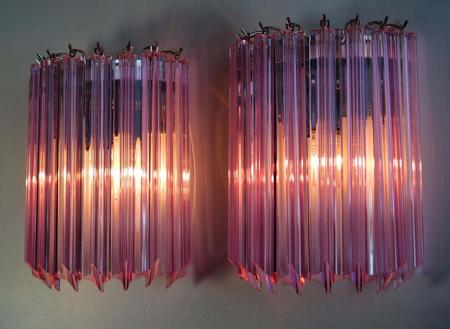 Pair of Vintage Murano Wall Sconce, 9 Pink Quadriedri For Sale 5