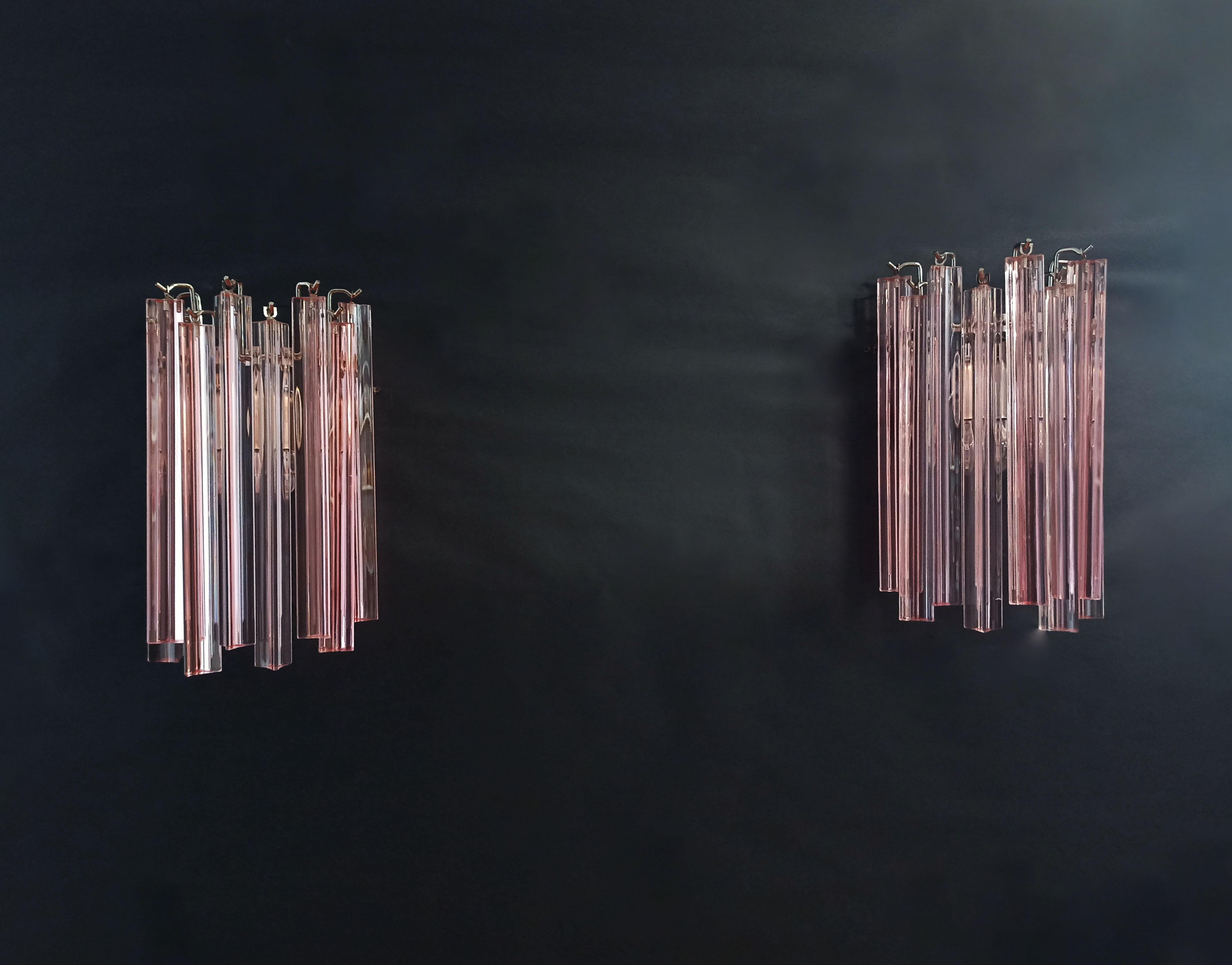Italian Pair of Vintage Murano Wall Sconce, 9 Pink Triedri For Sale
