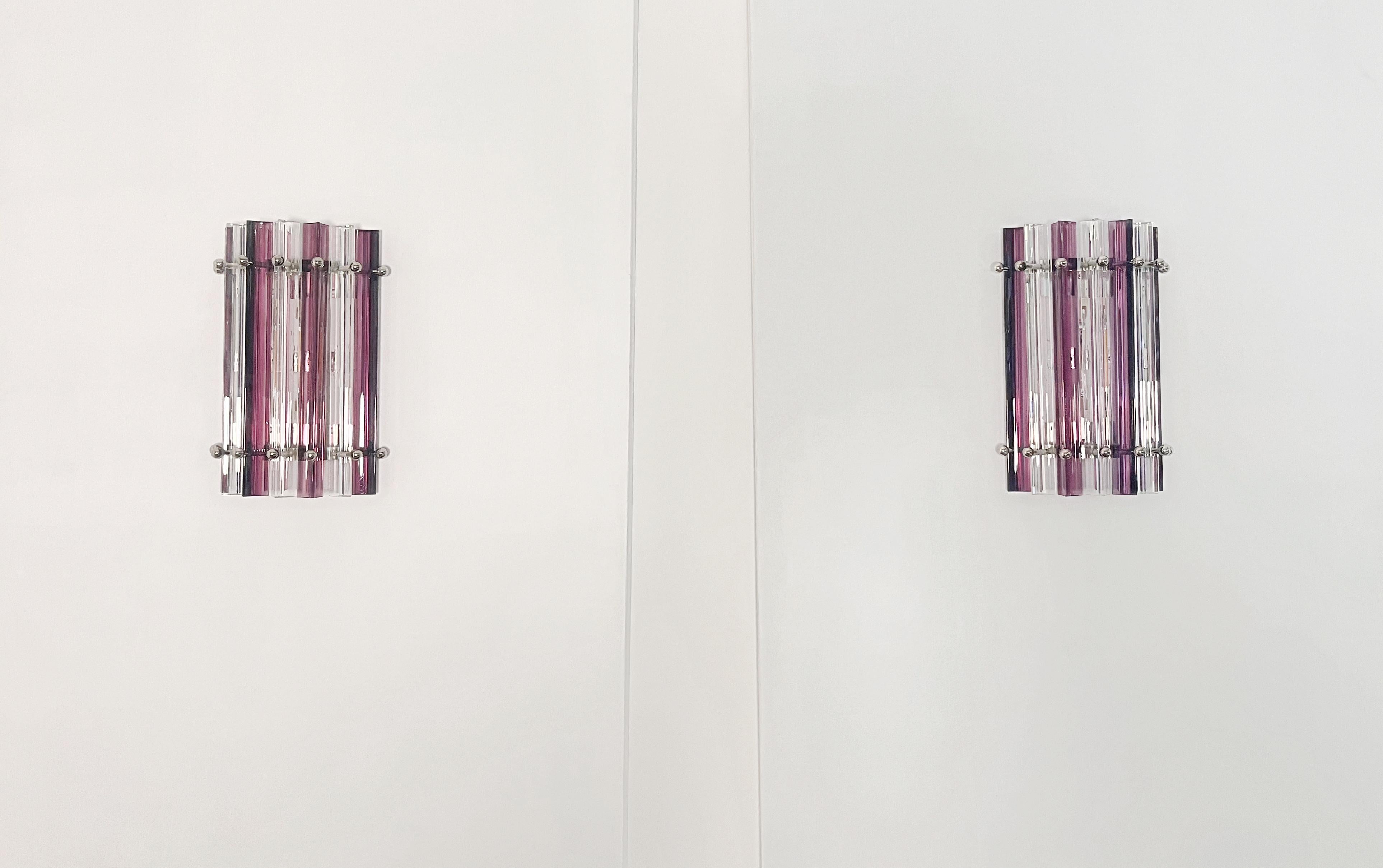 Pareja de apliques vintage de Murano - transparentes  y amatista triedri - Modelo de columna Italiano en venta