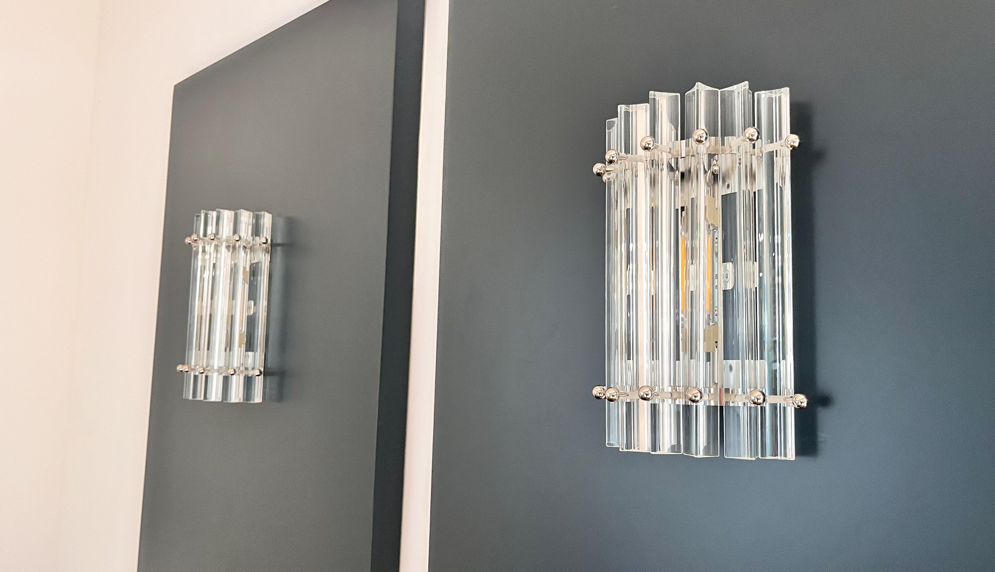 Italian Pair of vintage Murano wall sconce – clear triedri -Column model For Sale