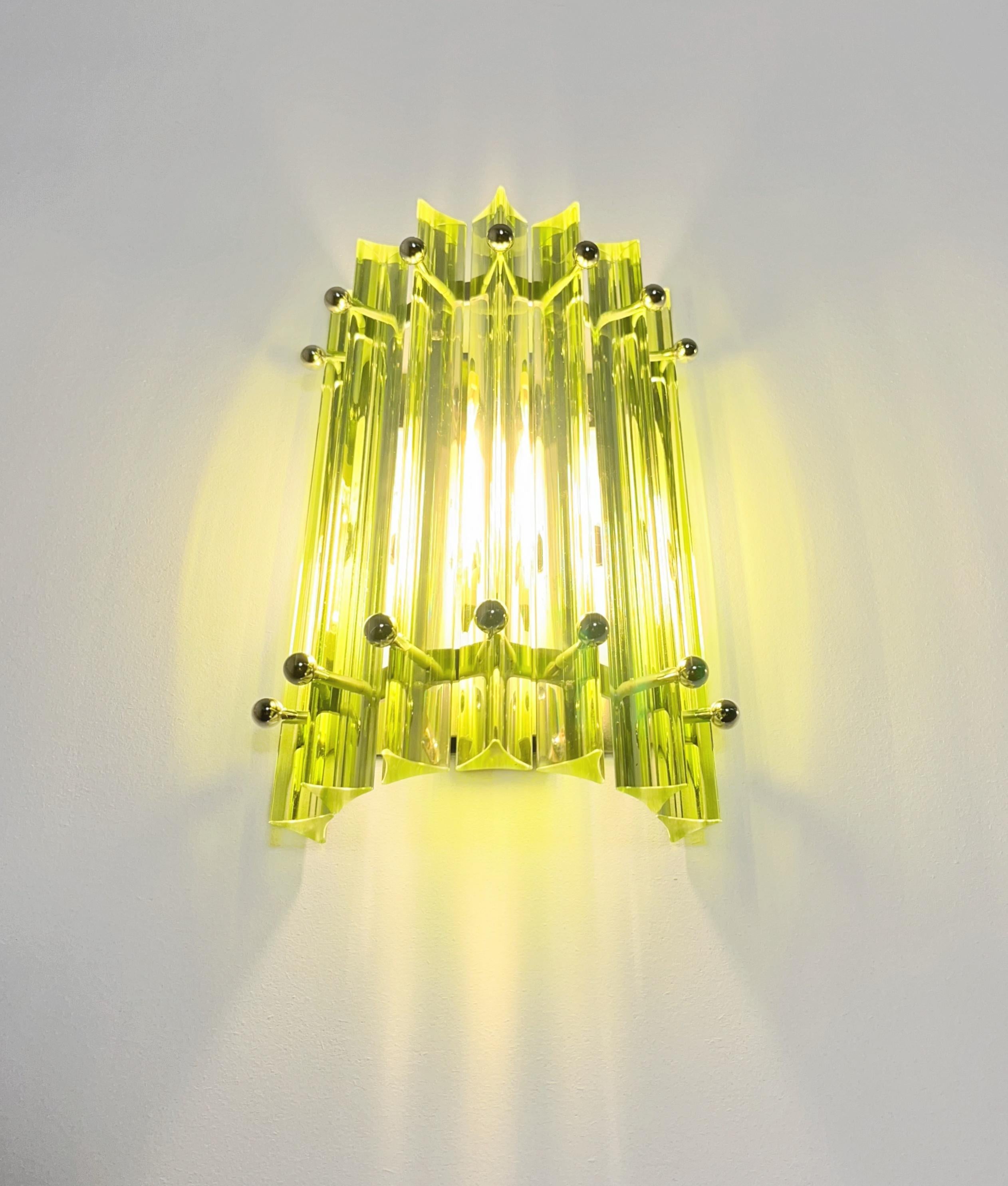 Pair of vintage Murano wall sconce – green triedri - Column model For Sale 6