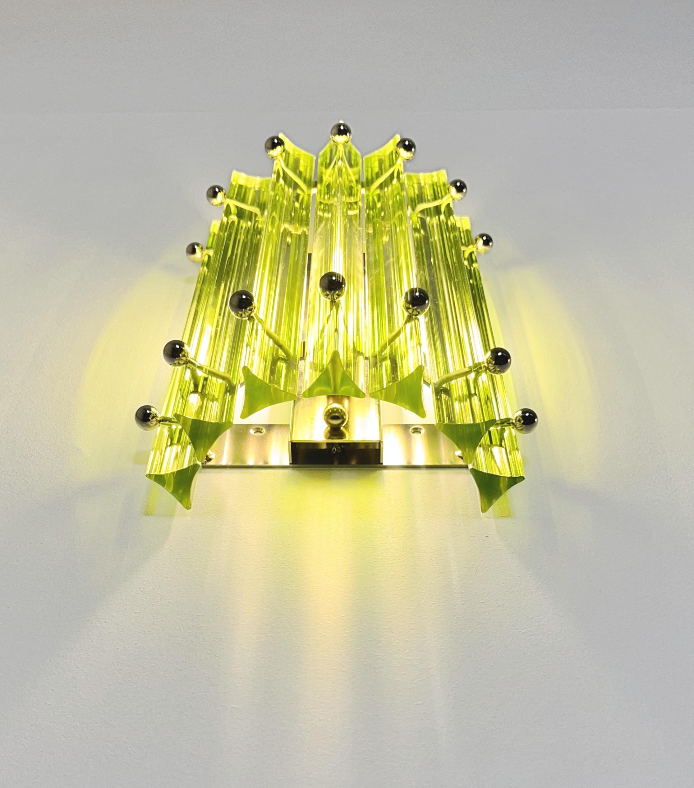 Pair of vintage Murano wall sconce – green triedri - Column model For Sale 7