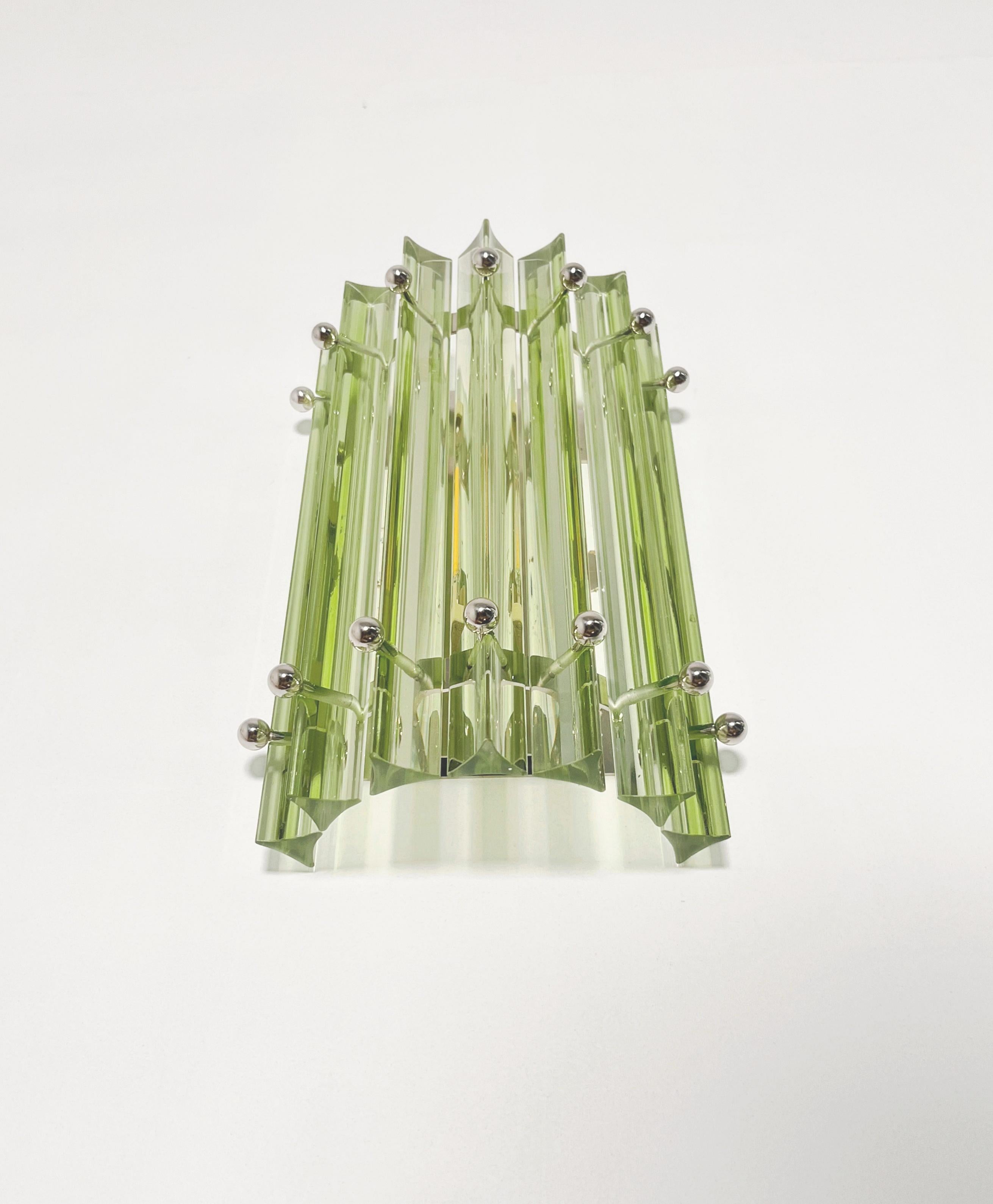 20th Century Pair of vintage Murano wall sconce – green triedri - Column model For Sale