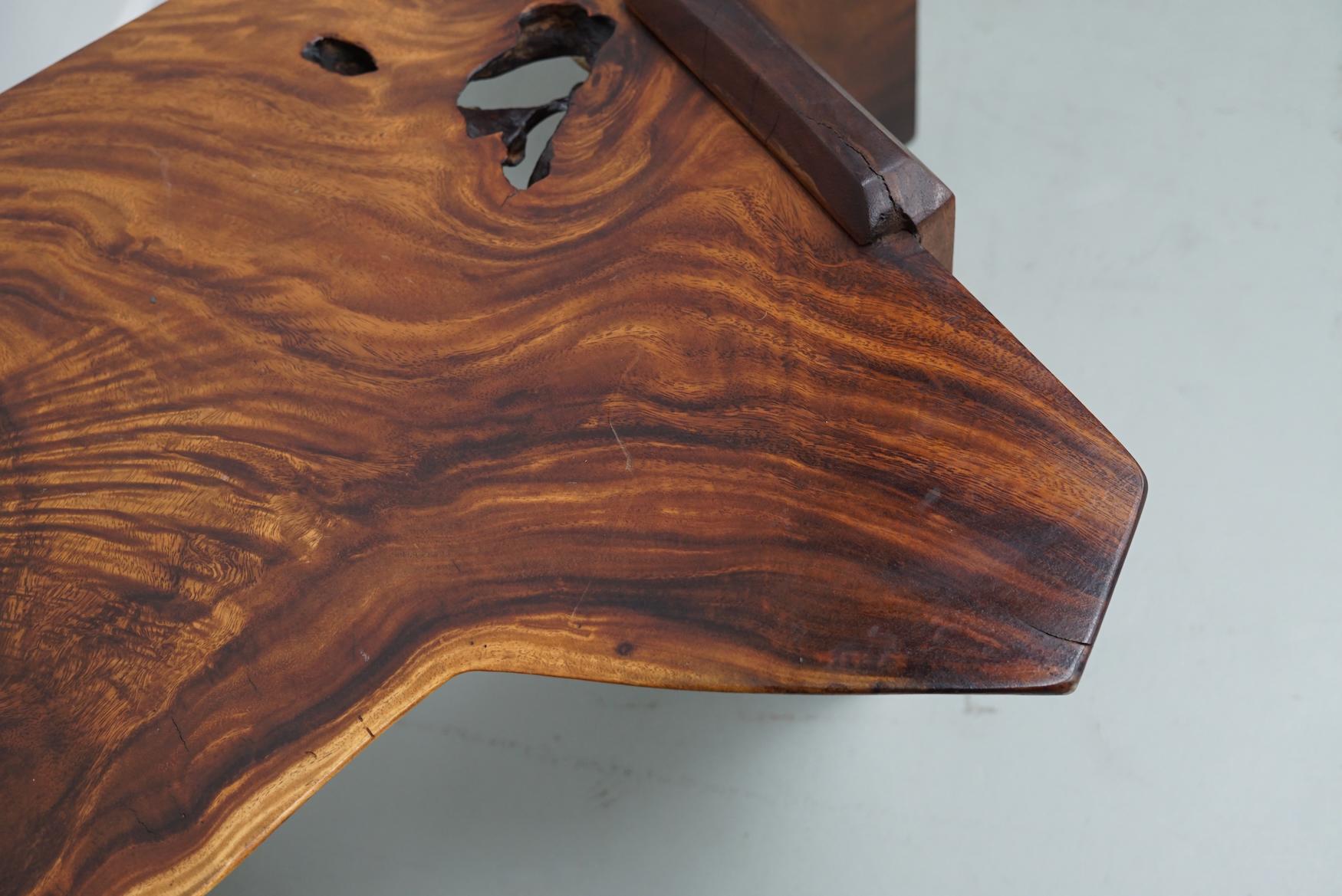 Pair of Vintage Natural Coffee Tables in Walnut, ca 1970/1980 For Sale 10