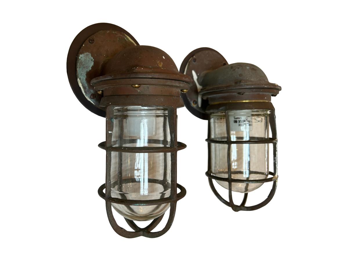 Pair of Vintage Nautical Sconces In Good Condition For Sale In Sag Harbor, NY