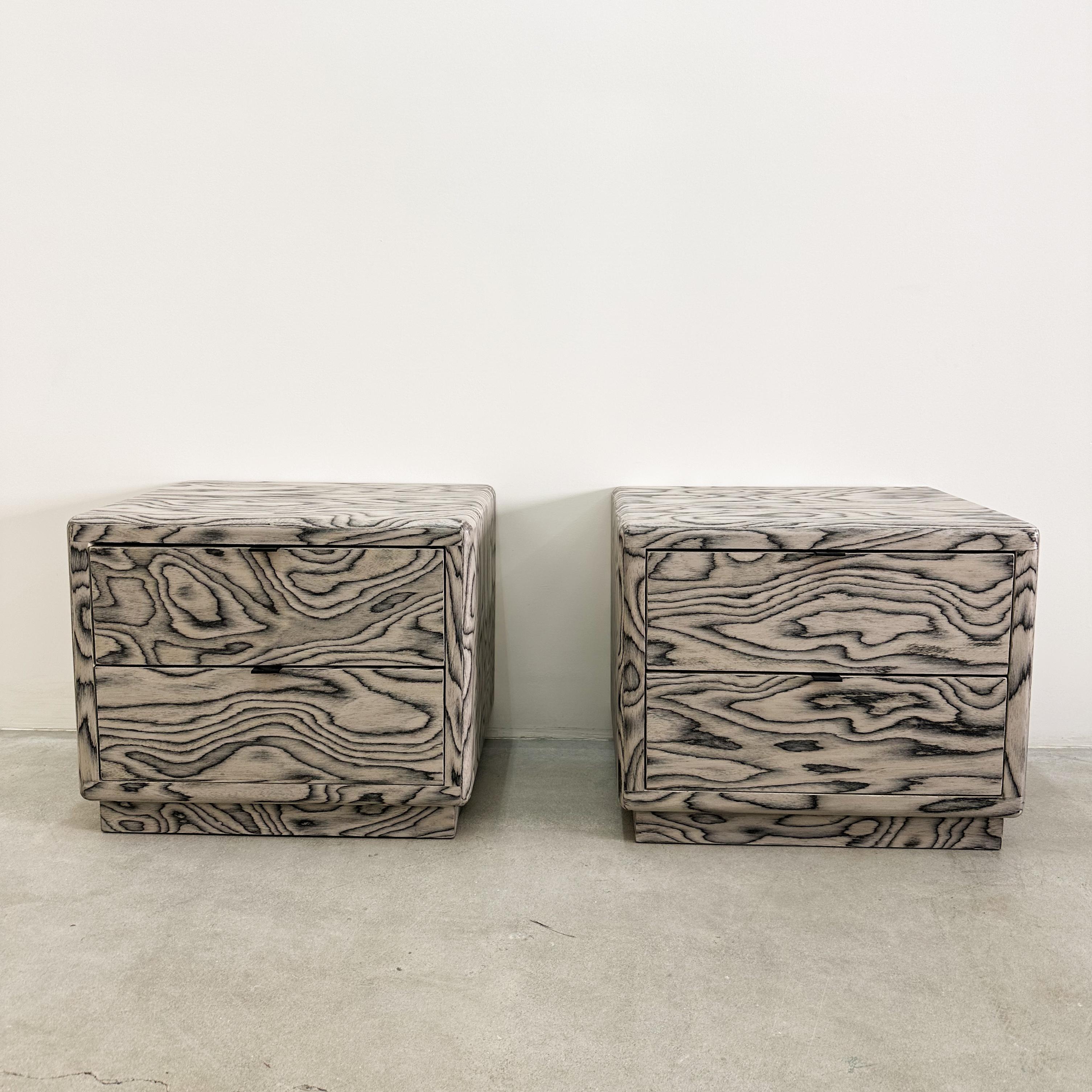 Unknown Pair of Vintage Nightstands Featuring Ettore Sottsass Veneer 70s 80s For Sale