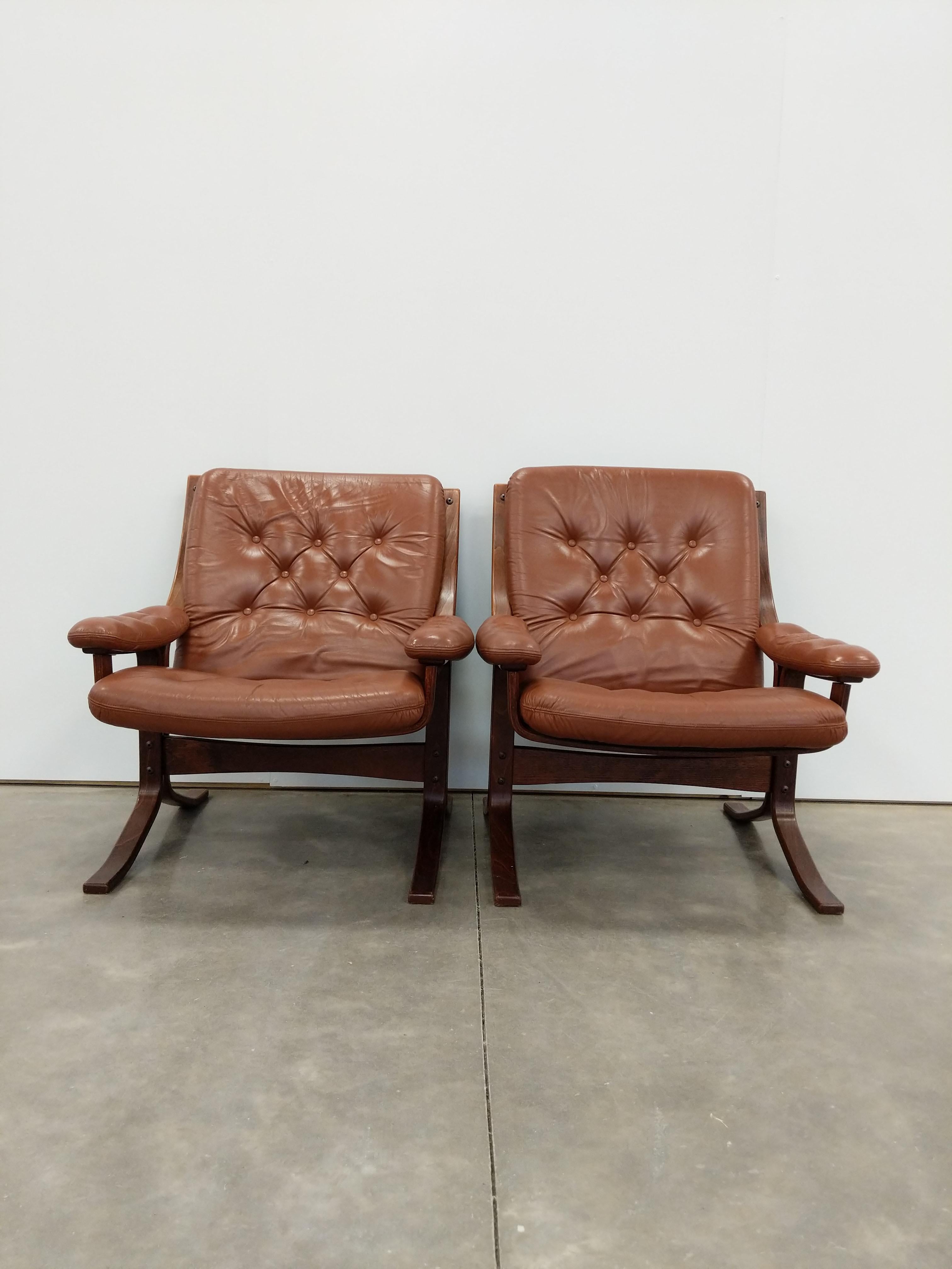 Pair of Vintage Norwegian Mid Century Modern Jon Hjortdal Lounge Chairs In Good Condition In Gardiner, NY