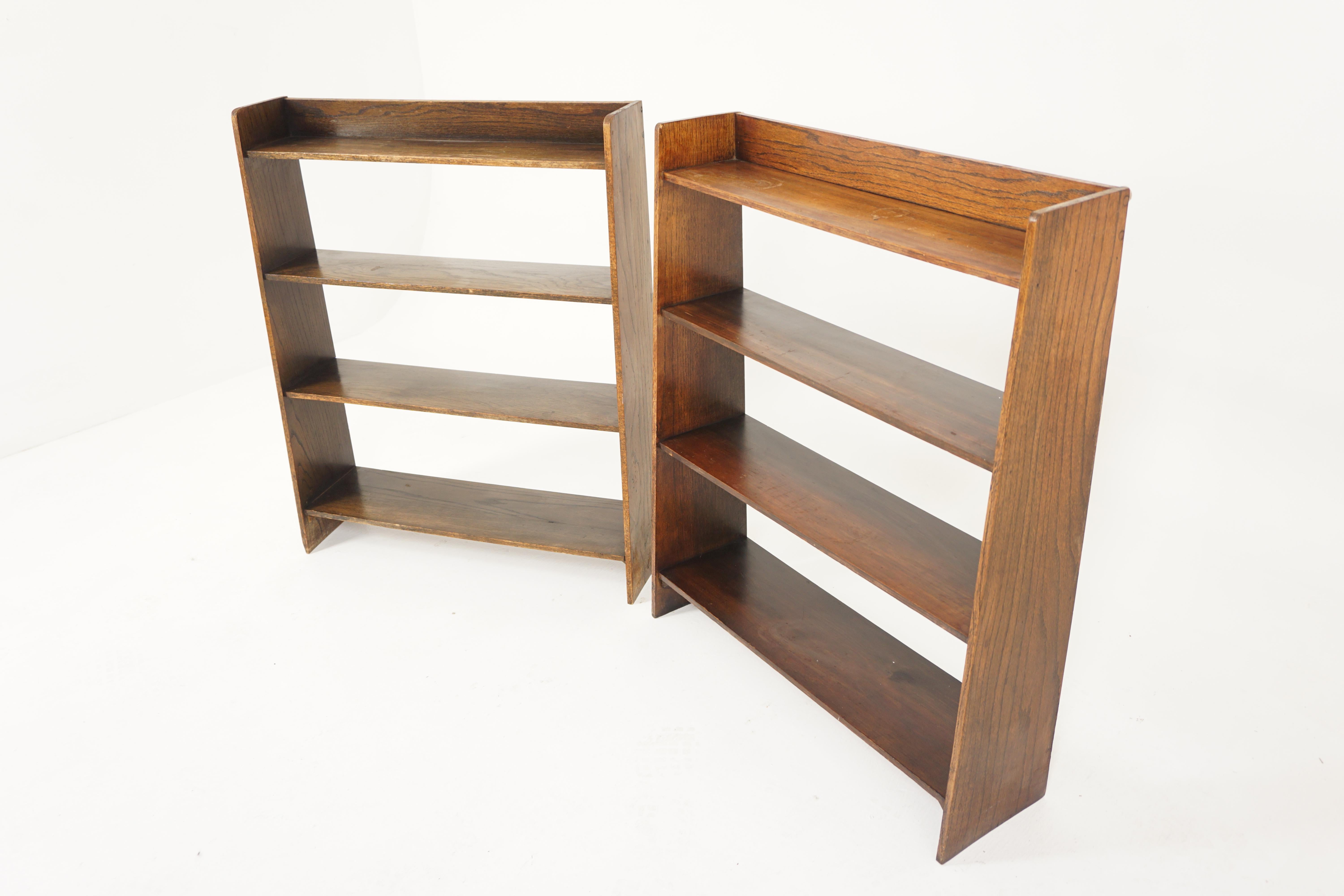 Pair of vintage oak open bookcases, display cabinets, Scotland 1930, B2900

Scotland 1930
Solid oak
Original finish
Galleried top
Three graduating shelves
Standing on plain legs to the floor
Some scuffs and scratches to both