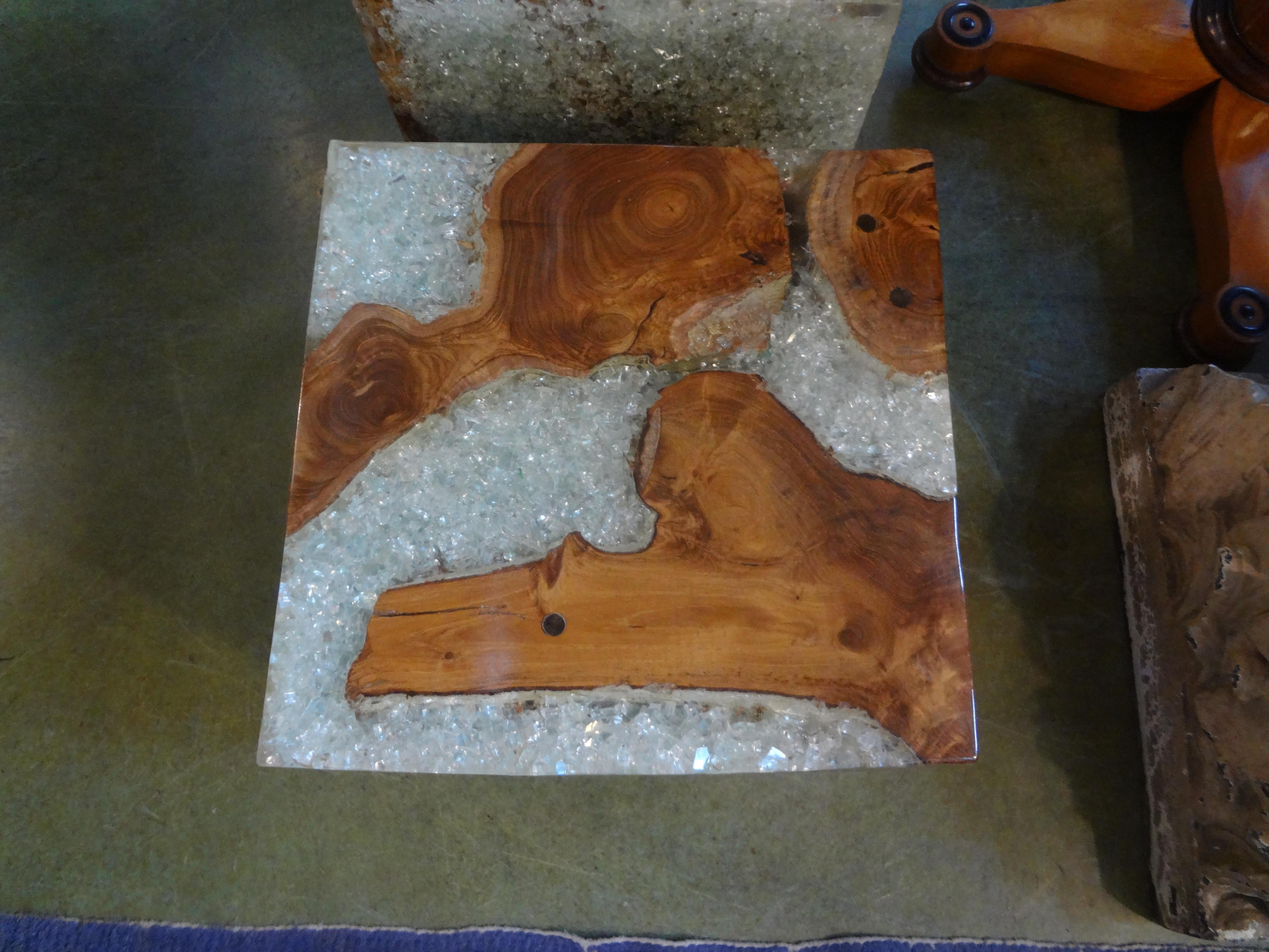 Pair of Vintage Organic Modern Fractal Resin and Wood Cube Tables In Good Condition For Sale In Houston, TX