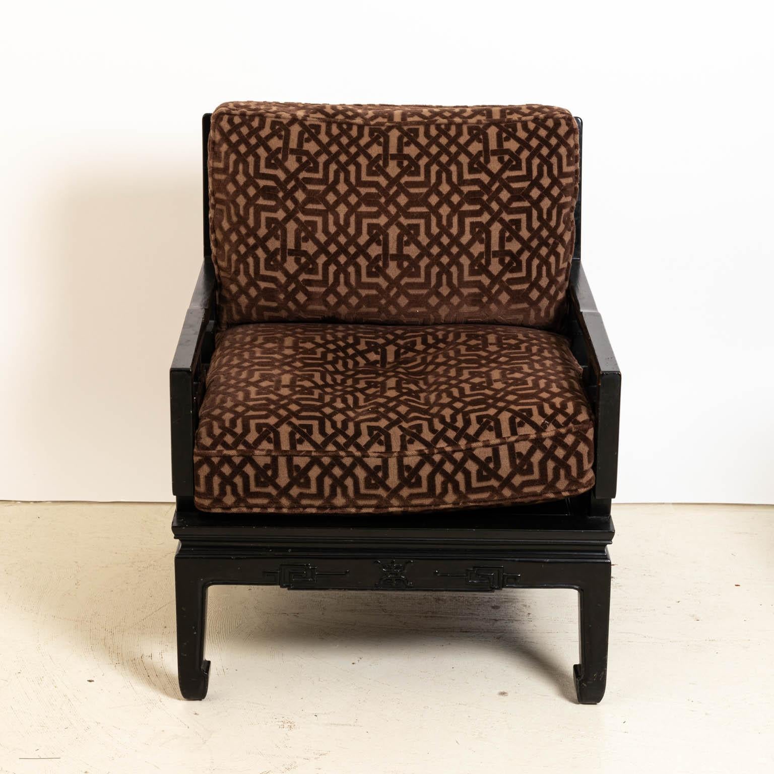 Pair of Vintage Oriental Style Armchairs by Baker In Good Condition For Sale In Stamford, CT